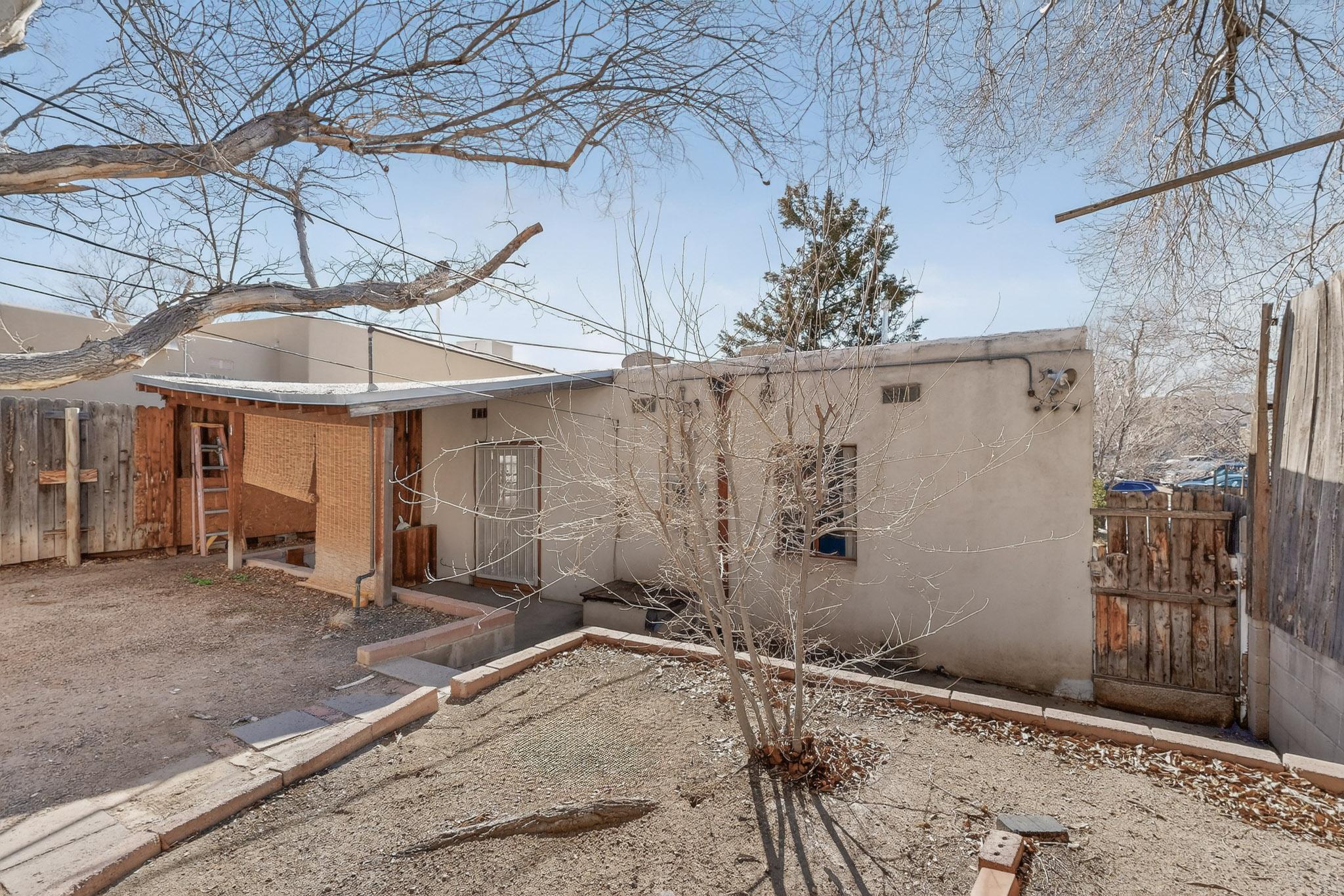 3705 Campus Boulevard NE