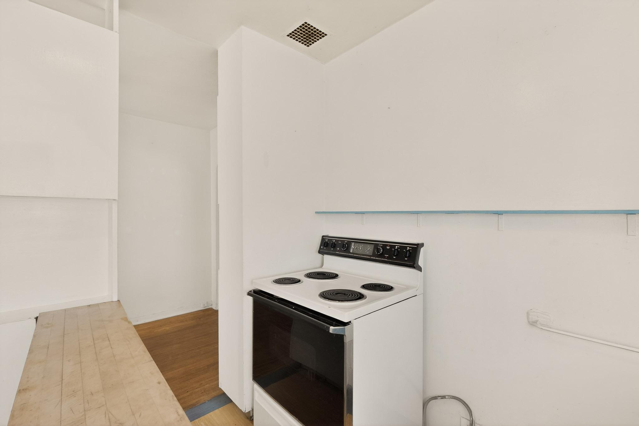 3705 Campus Boulevard NE