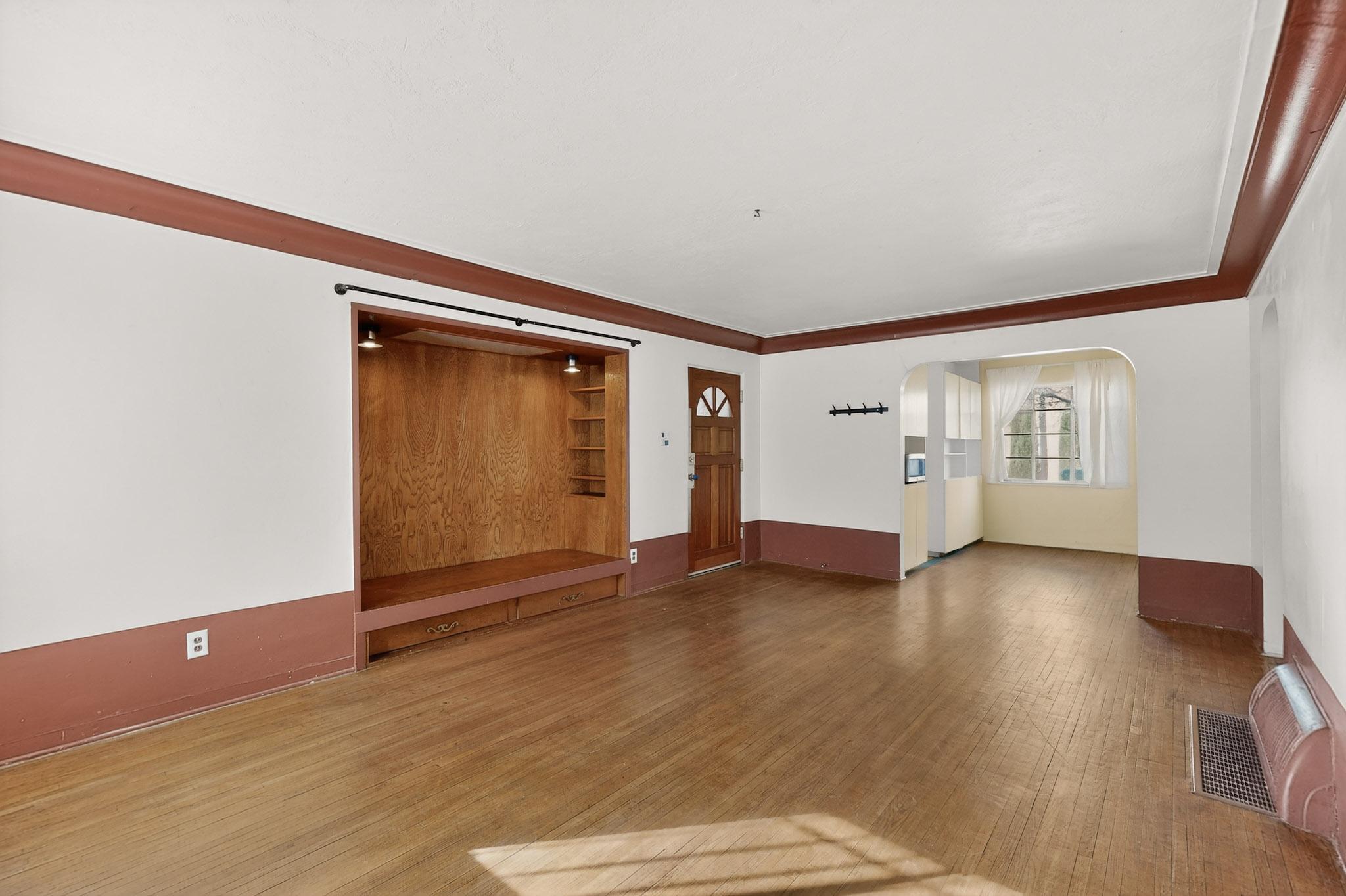 3705 Campus Boulevard NE