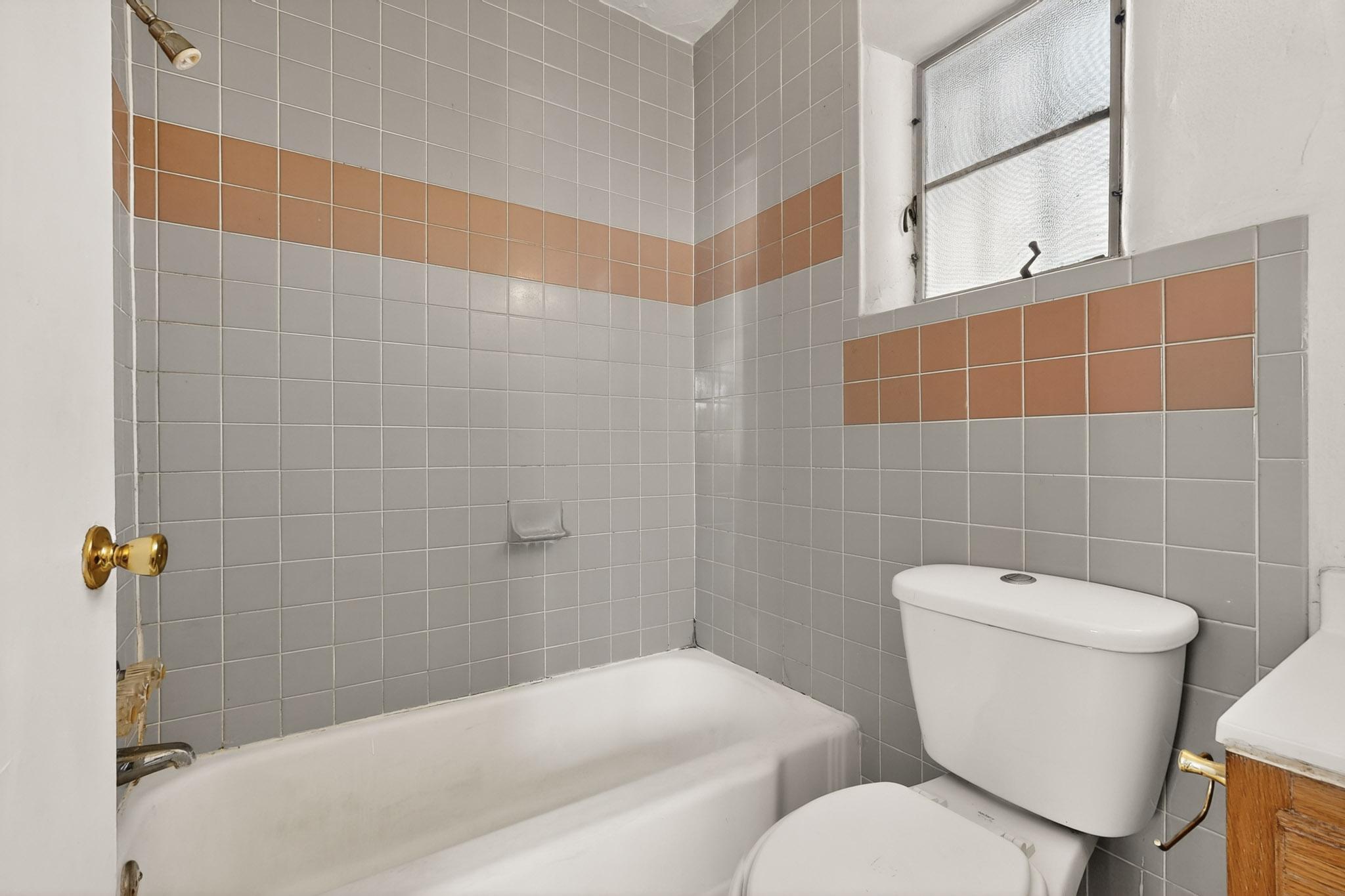 3705 Campus Boulevard NE