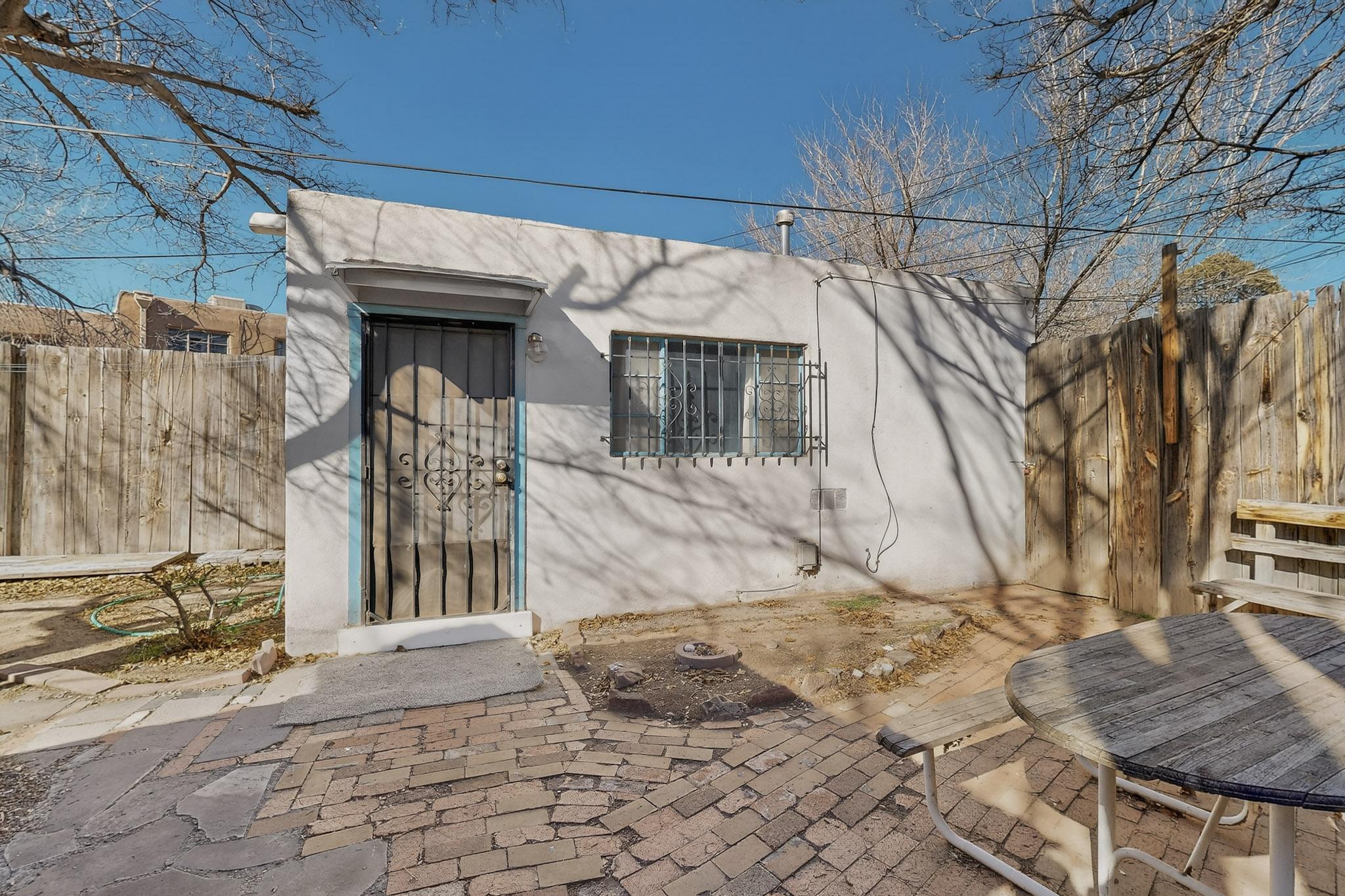 3705 Campus Boulevard NE