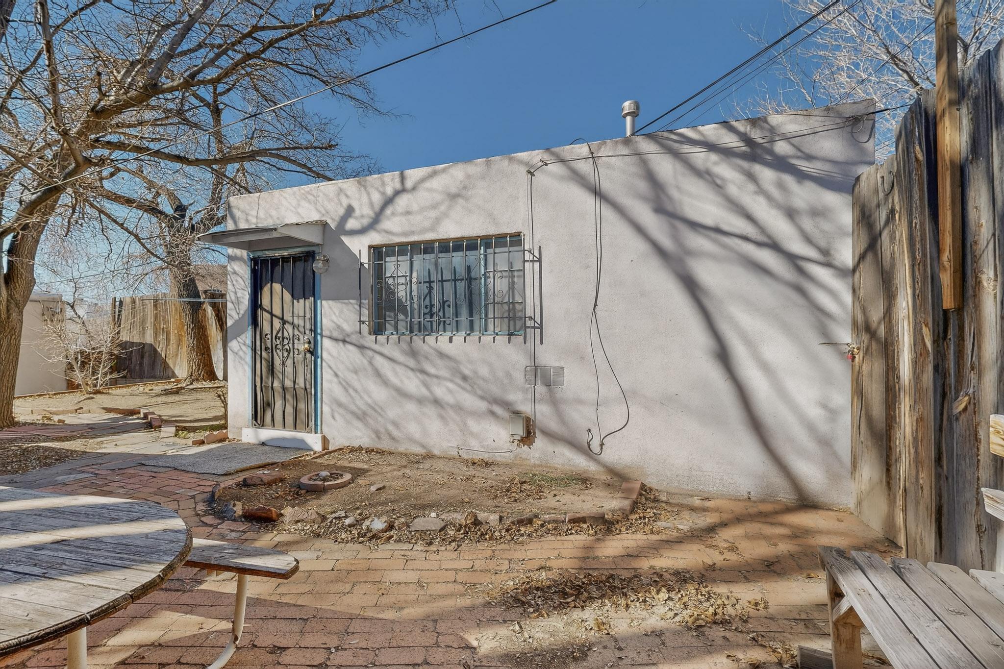 3705 Campus Boulevard NE