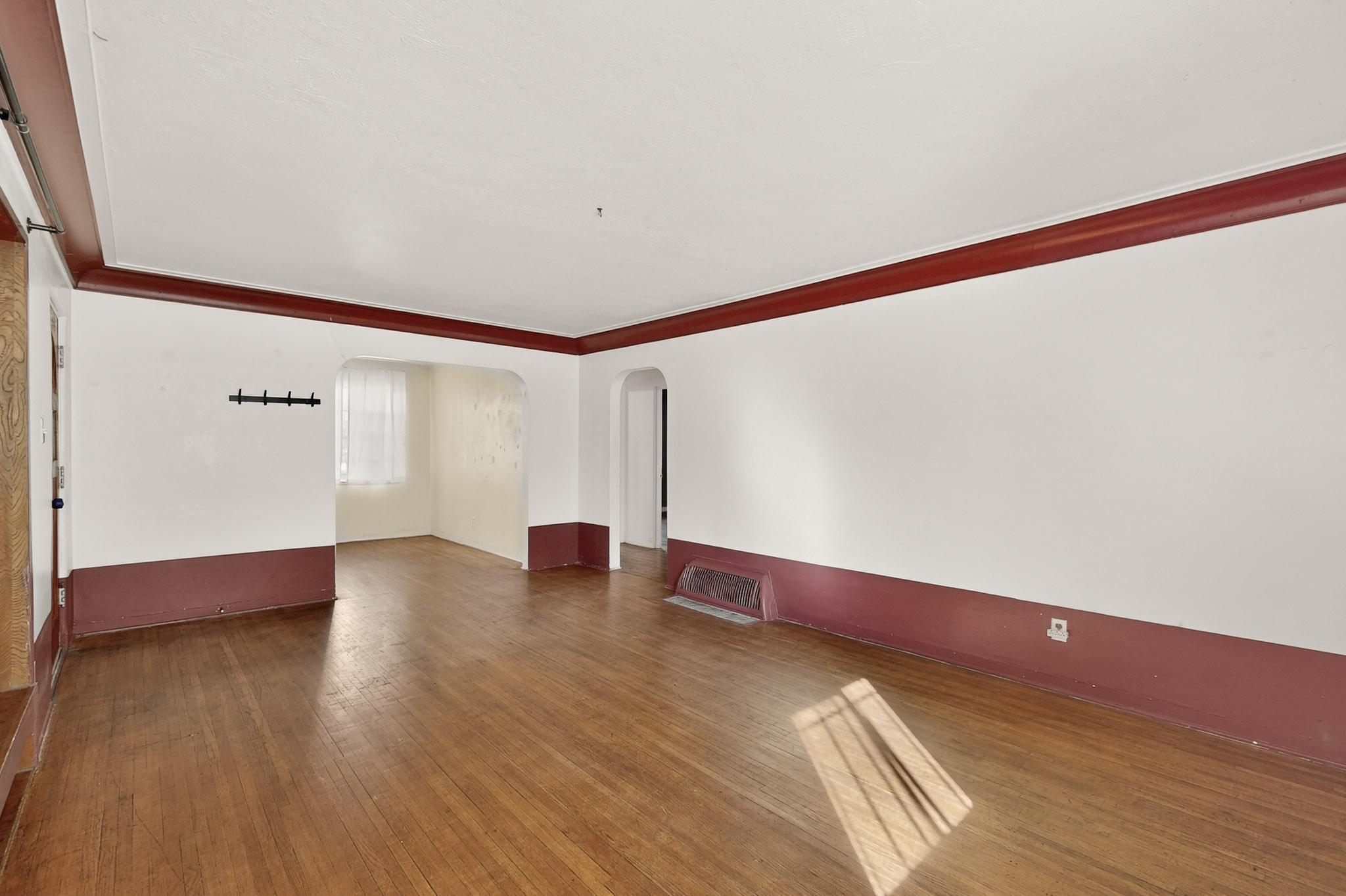 3705 Campus Boulevard NE