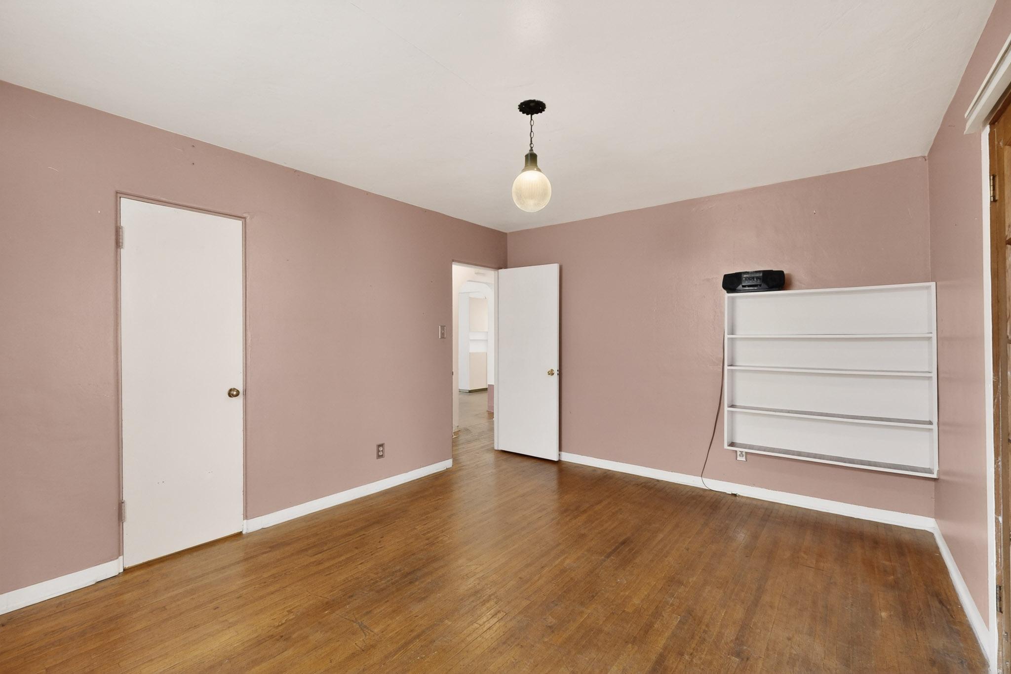 3705 Campus Boulevard NE