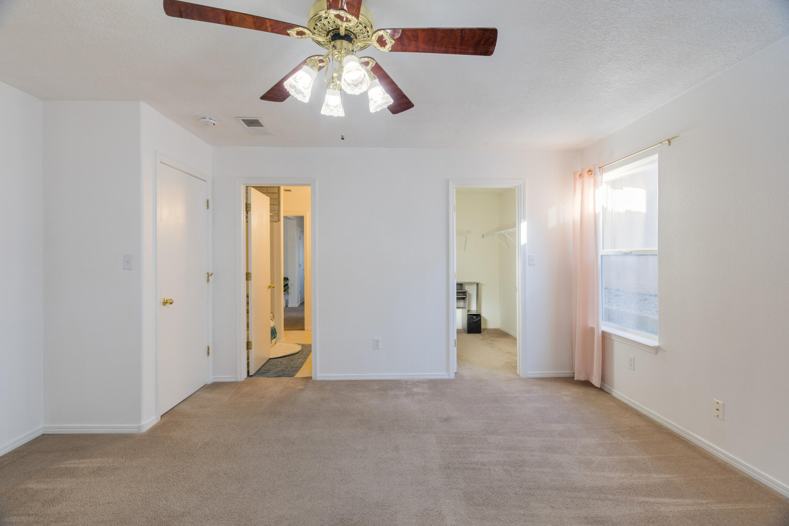 2177 Sagecrest Loop NE