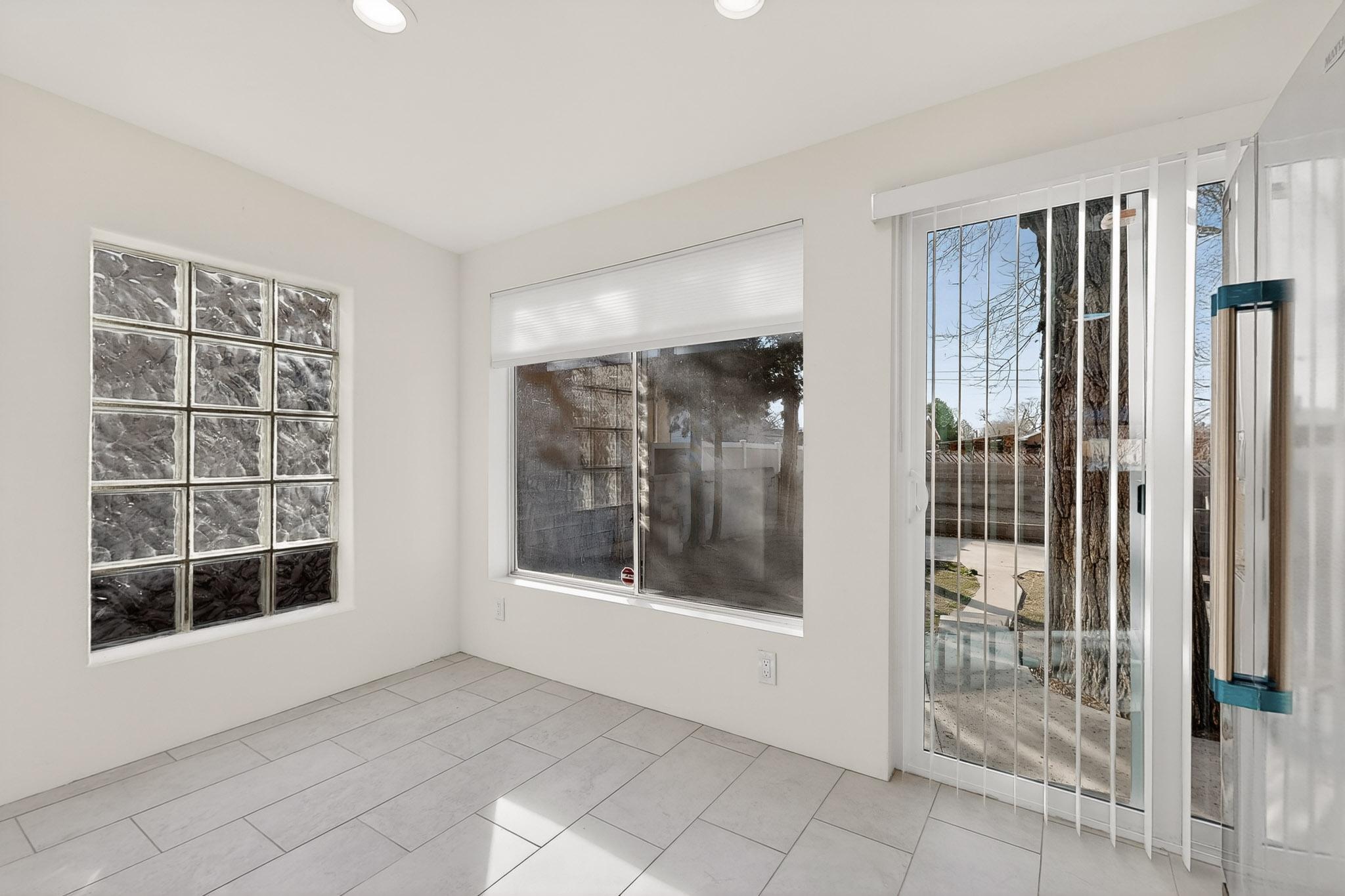 511 Carlisle Boulevard SE