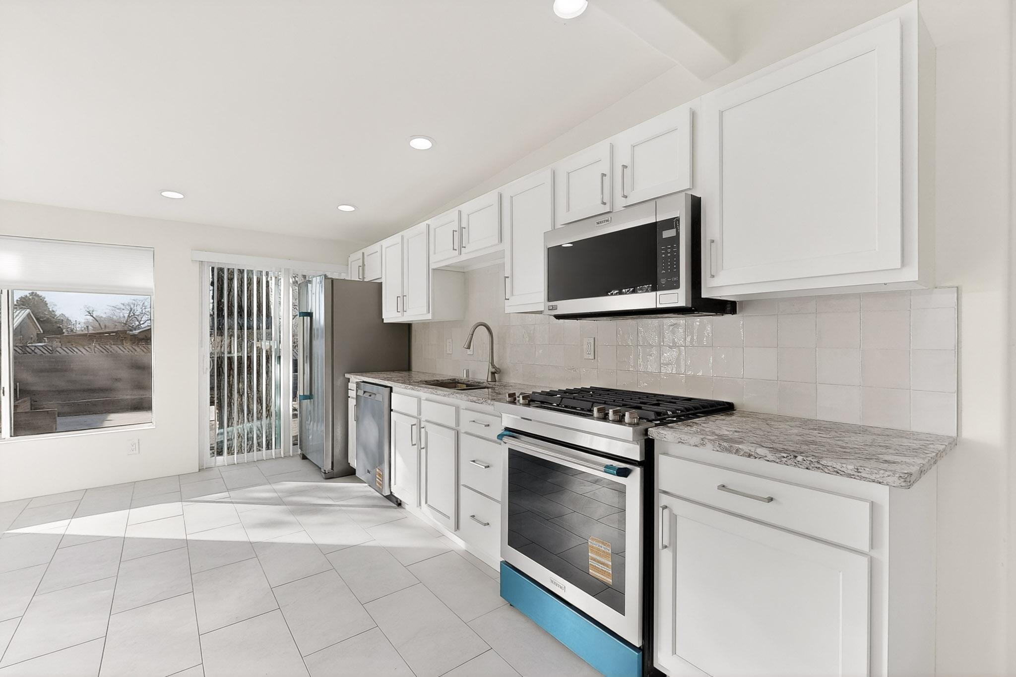 511 Carlisle Boulevard SE