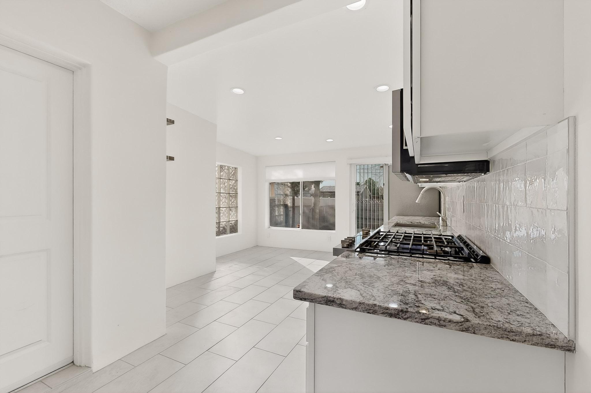 511 Carlisle Boulevard SE