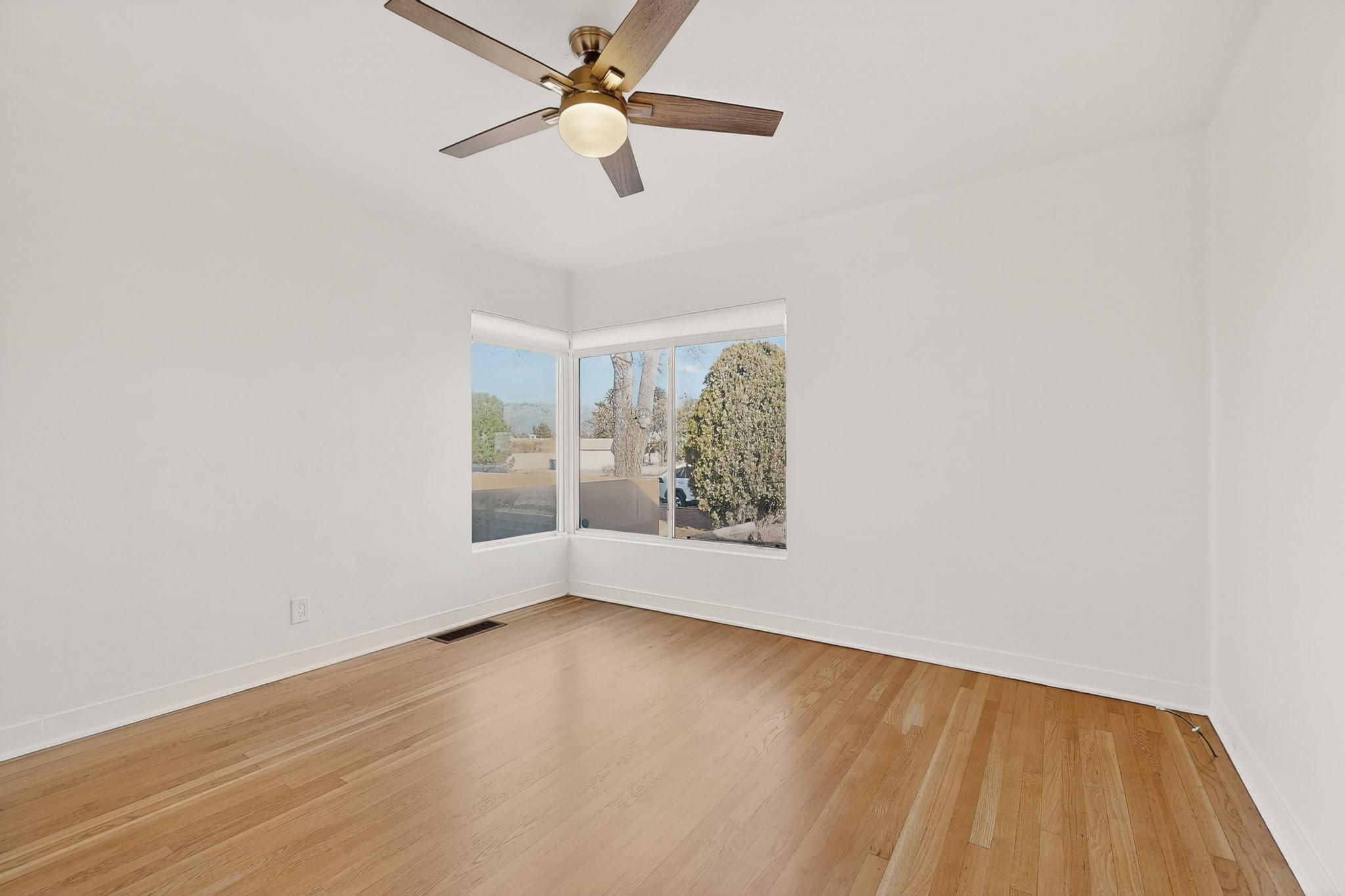 511 Carlisle Boulevard SE