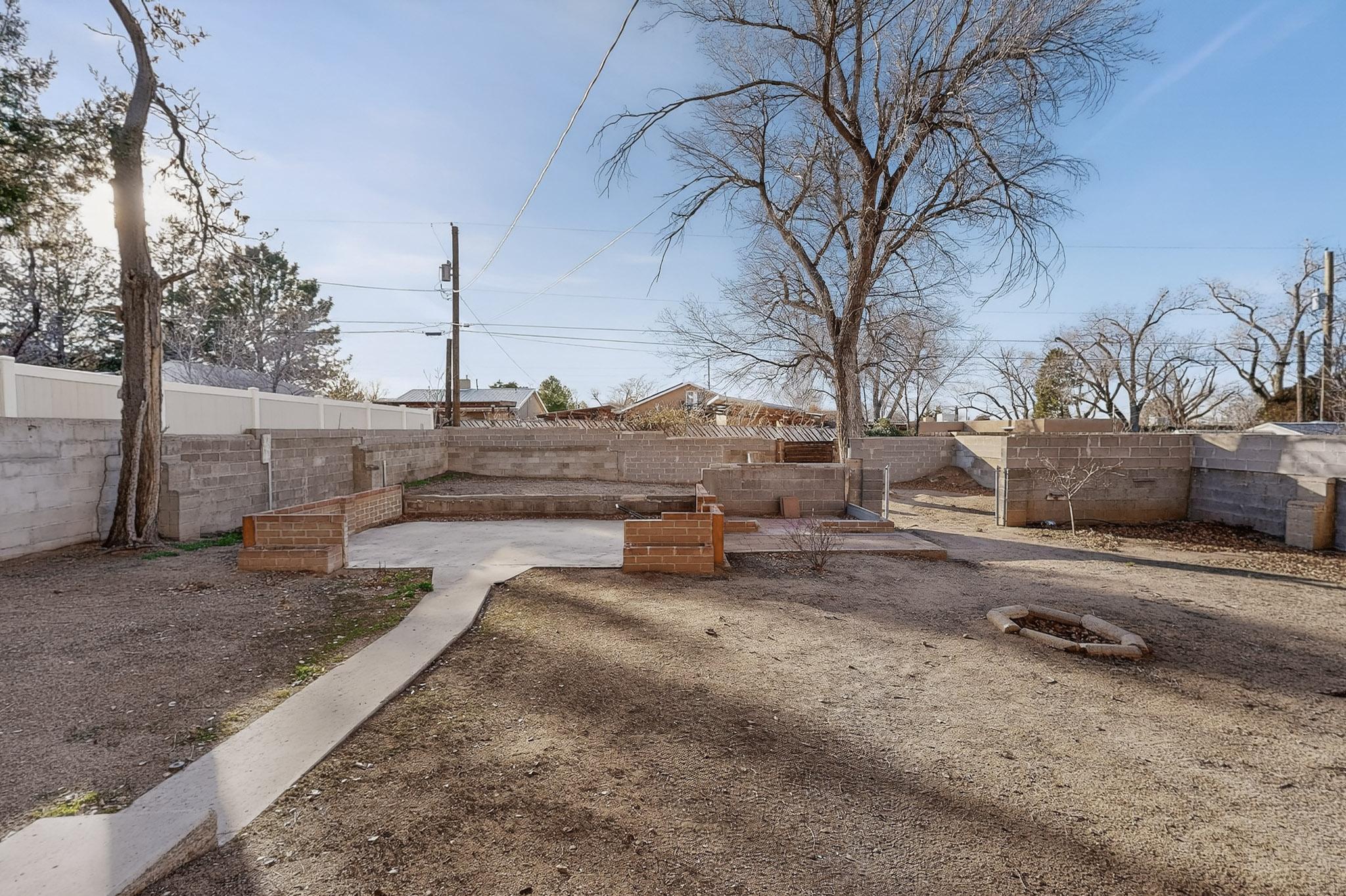 511 Carlisle Boulevard SE