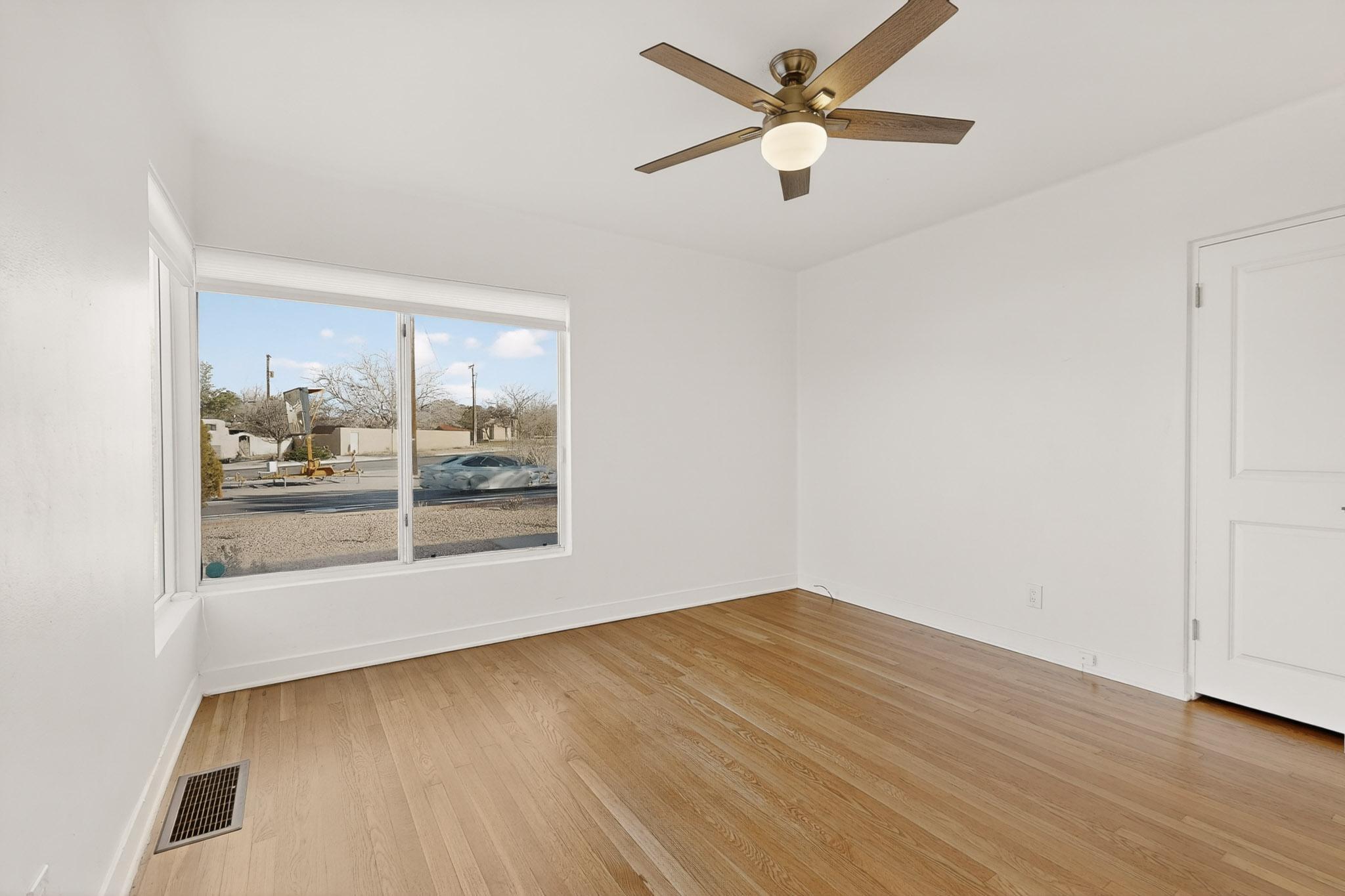 511 Carlisle Boulevard SE