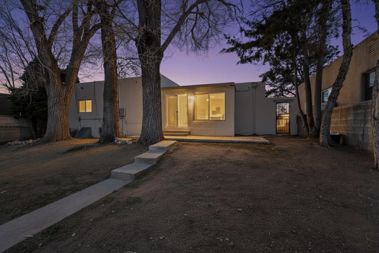 511 Carlisle Boulevard SE