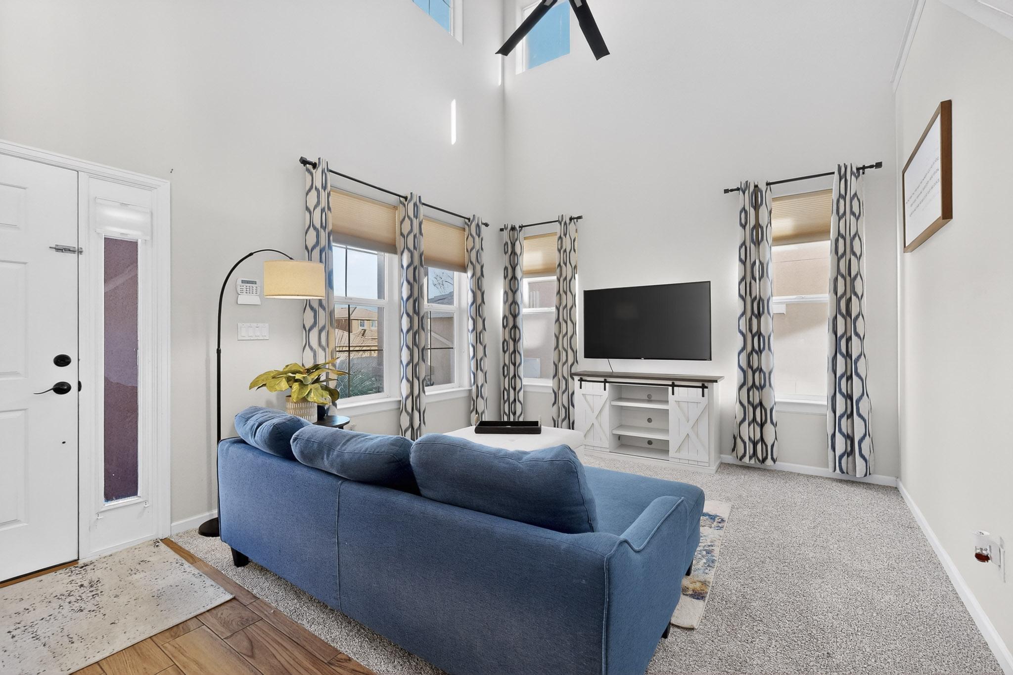 7121 Fairbanks Drive NE