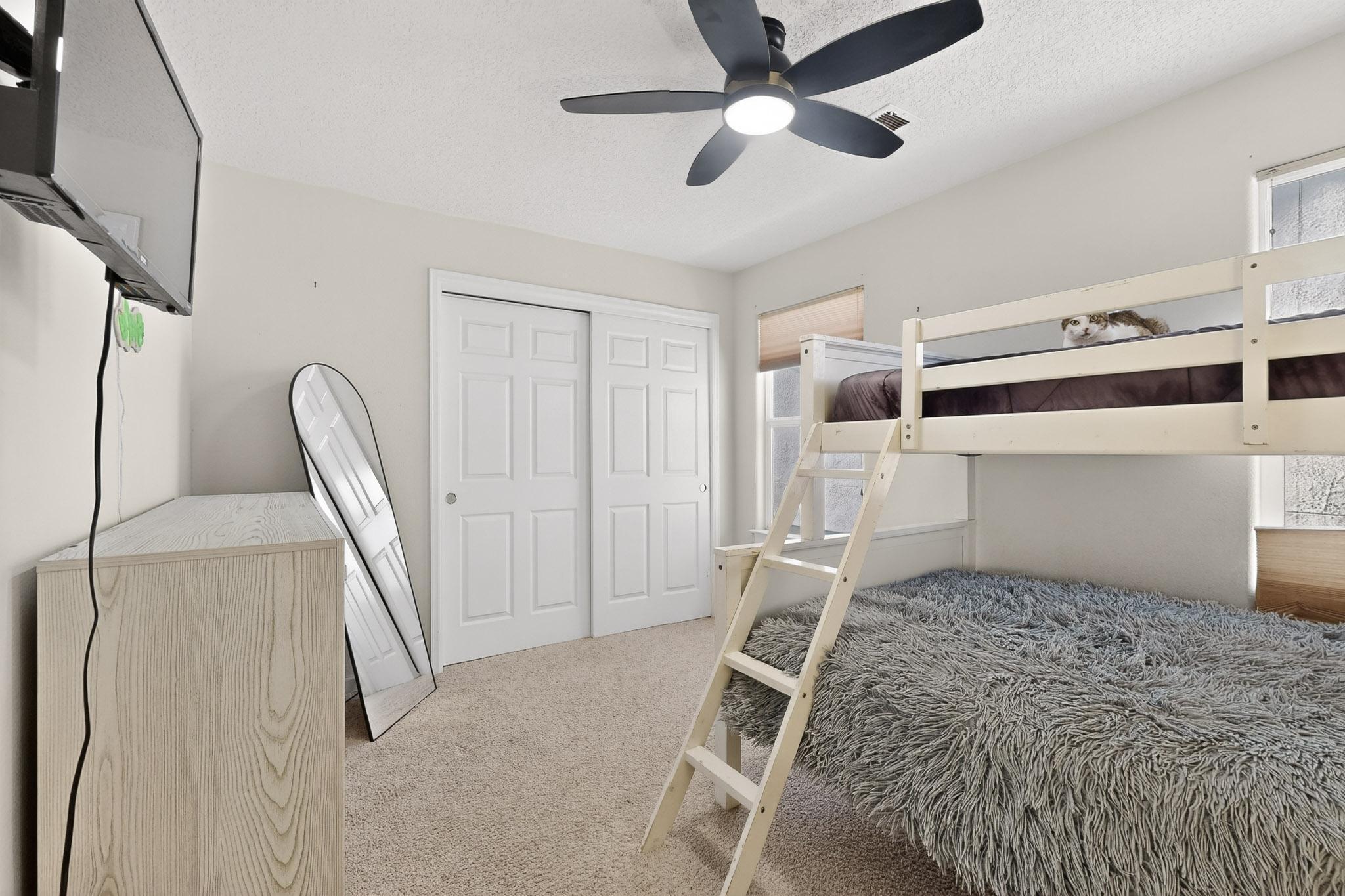 7121 Fairbanks Drive NE