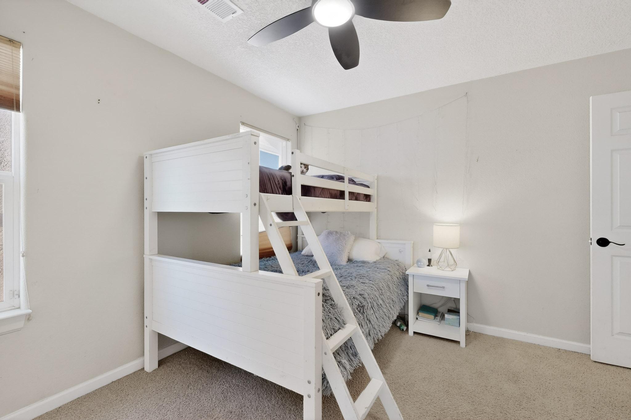 7121 Fairbanks Drive NE