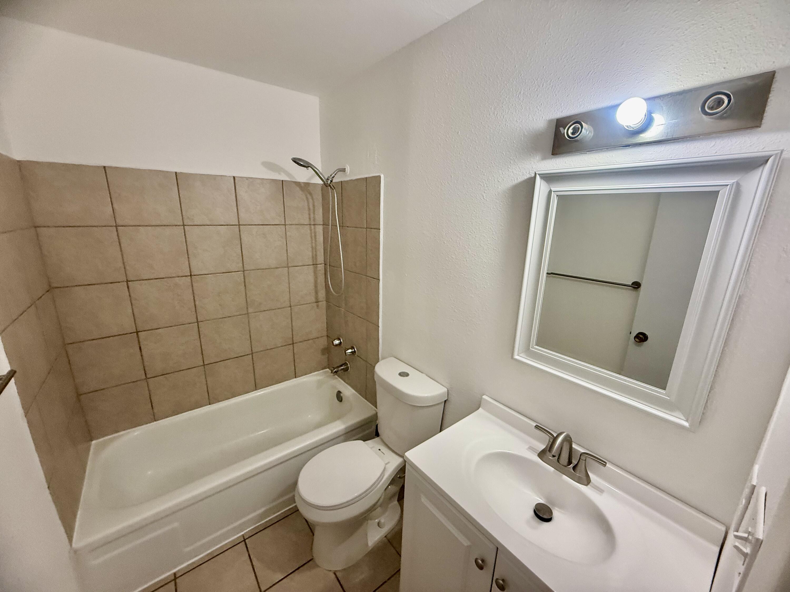 14221 Domingo Road NE