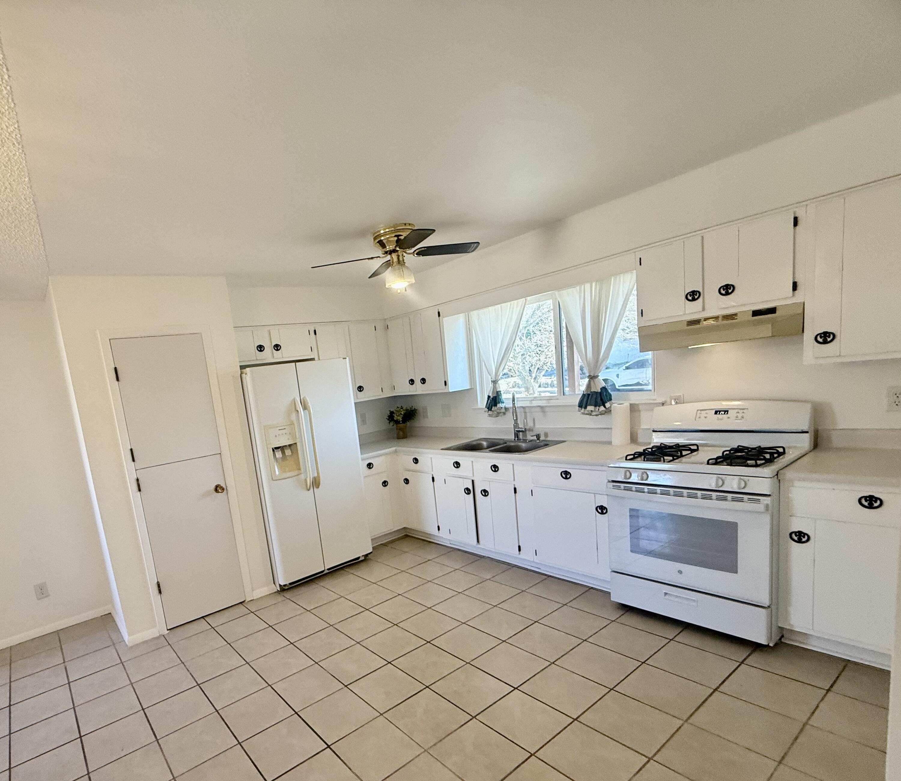 14221 Domingo Road NE