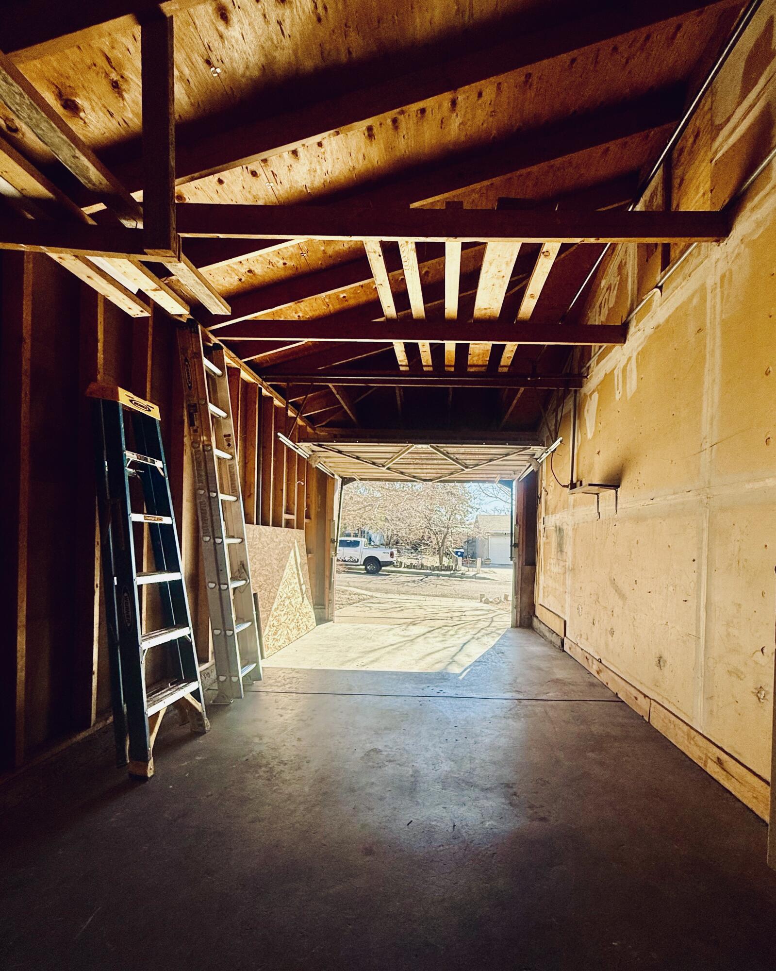 14221 Domingo Road NE