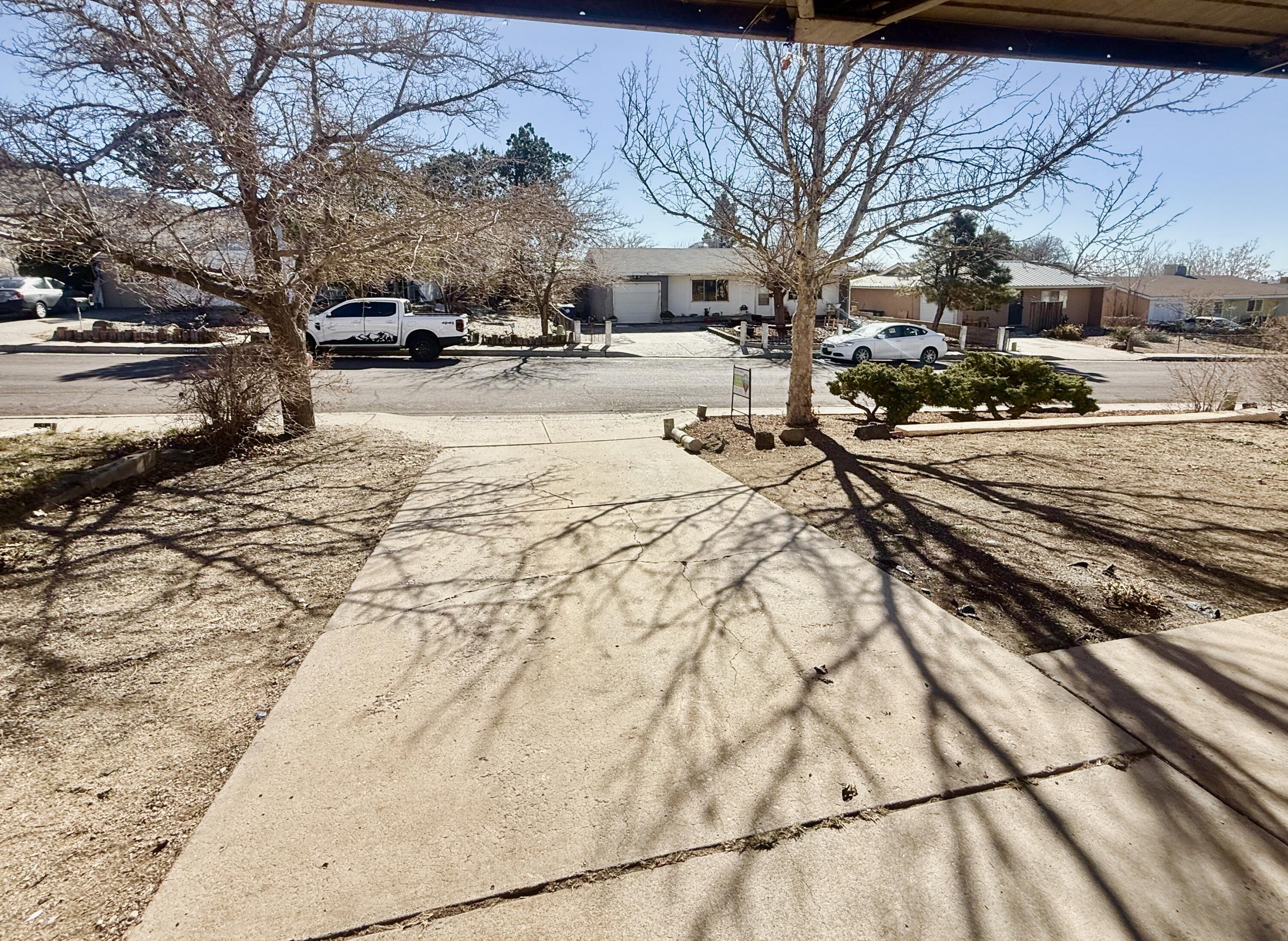 14221 Domingo Road NE