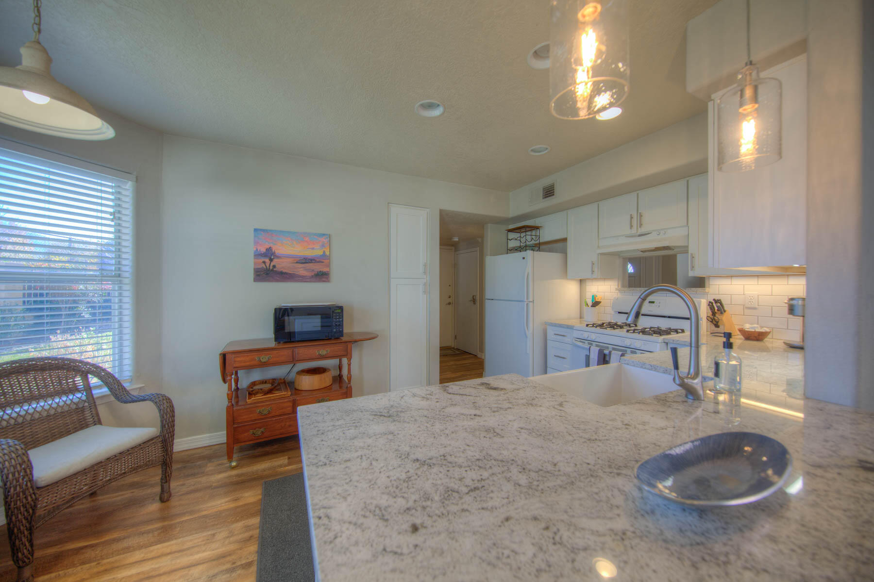 5732 Bartonwood Place NE