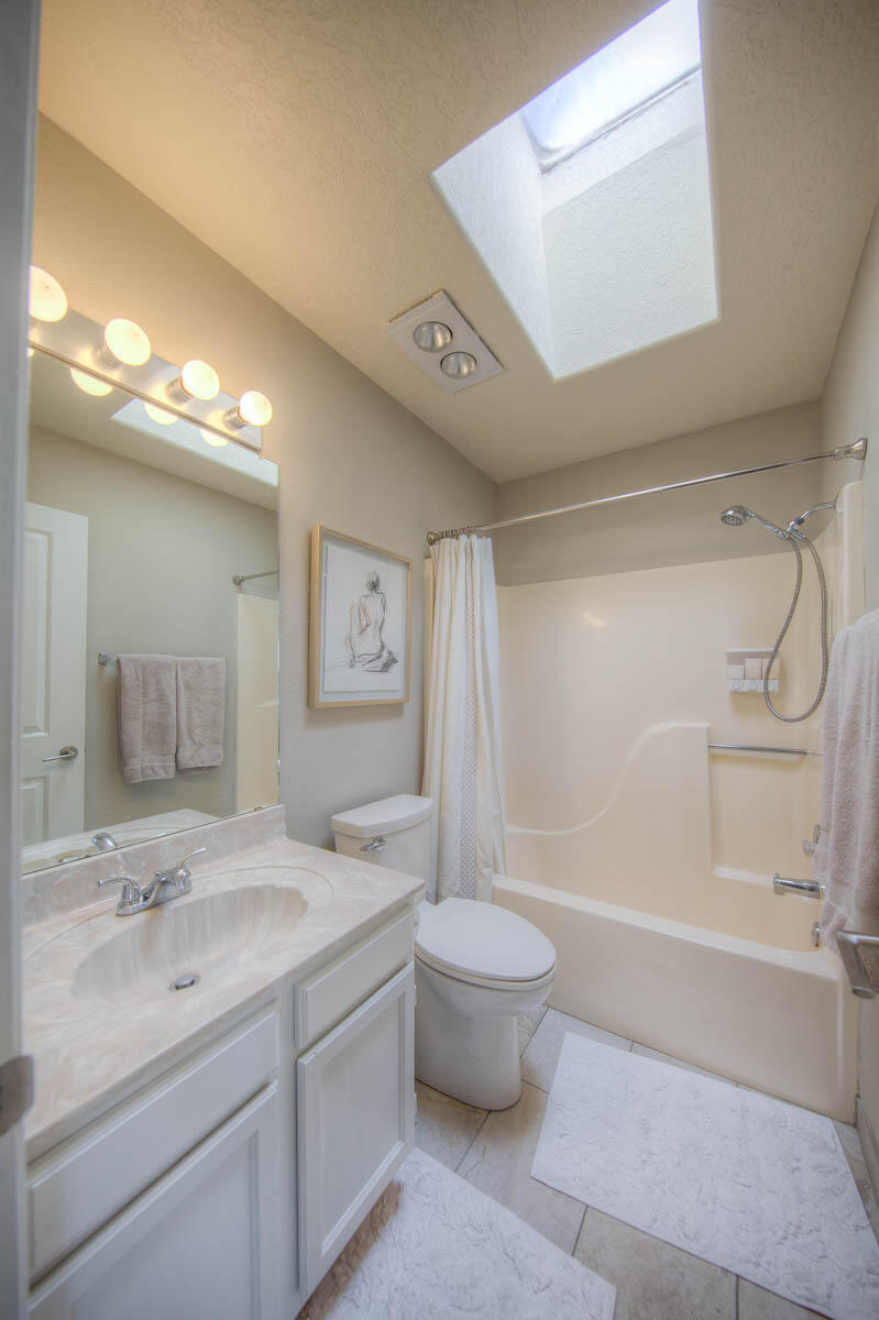 5732 Bartonwood Place NE