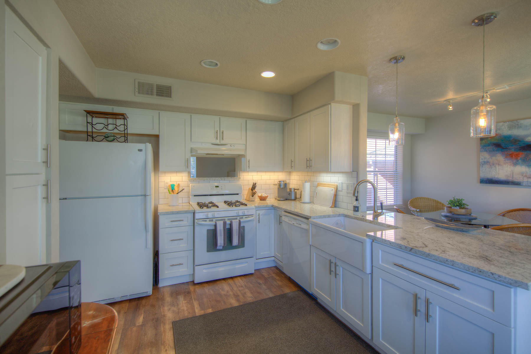 5732 Bartonwood Place NE