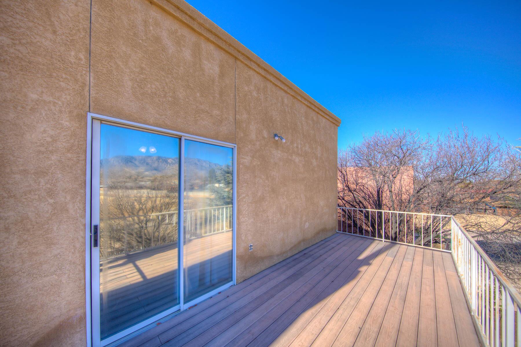 5732 Bartonwood Place NE