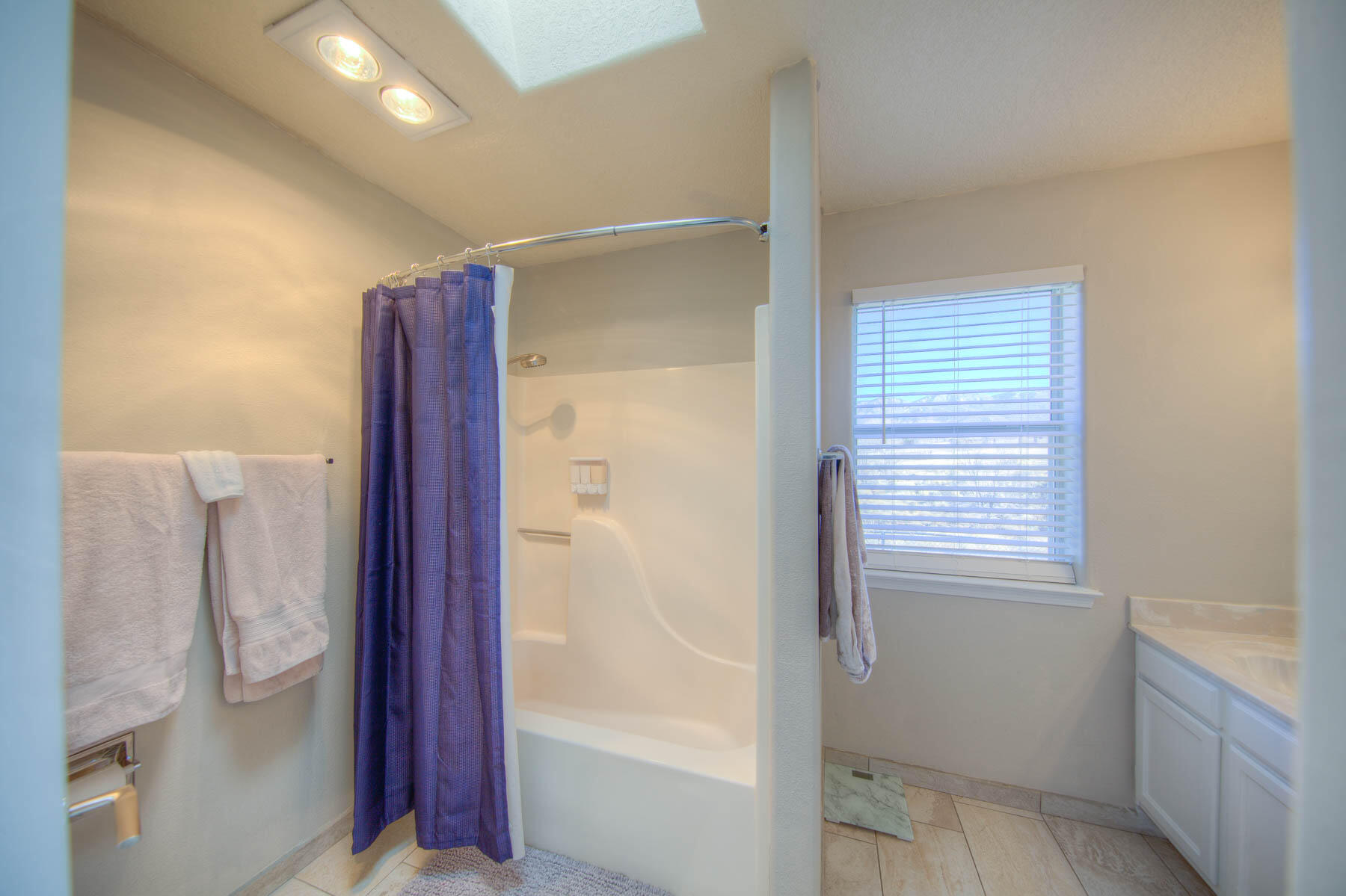 5732 Bartonwood Place NE