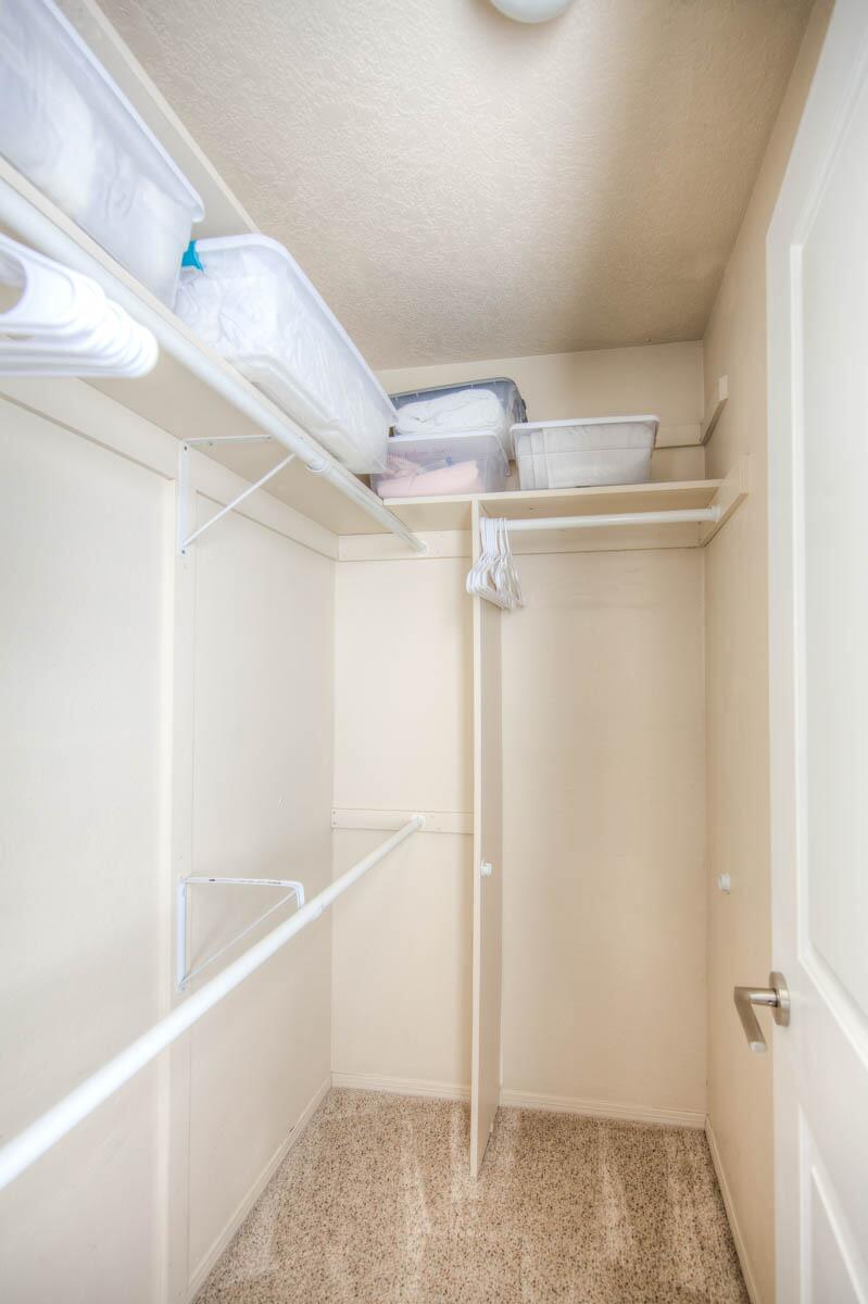 5732 Bartonwood Place NE