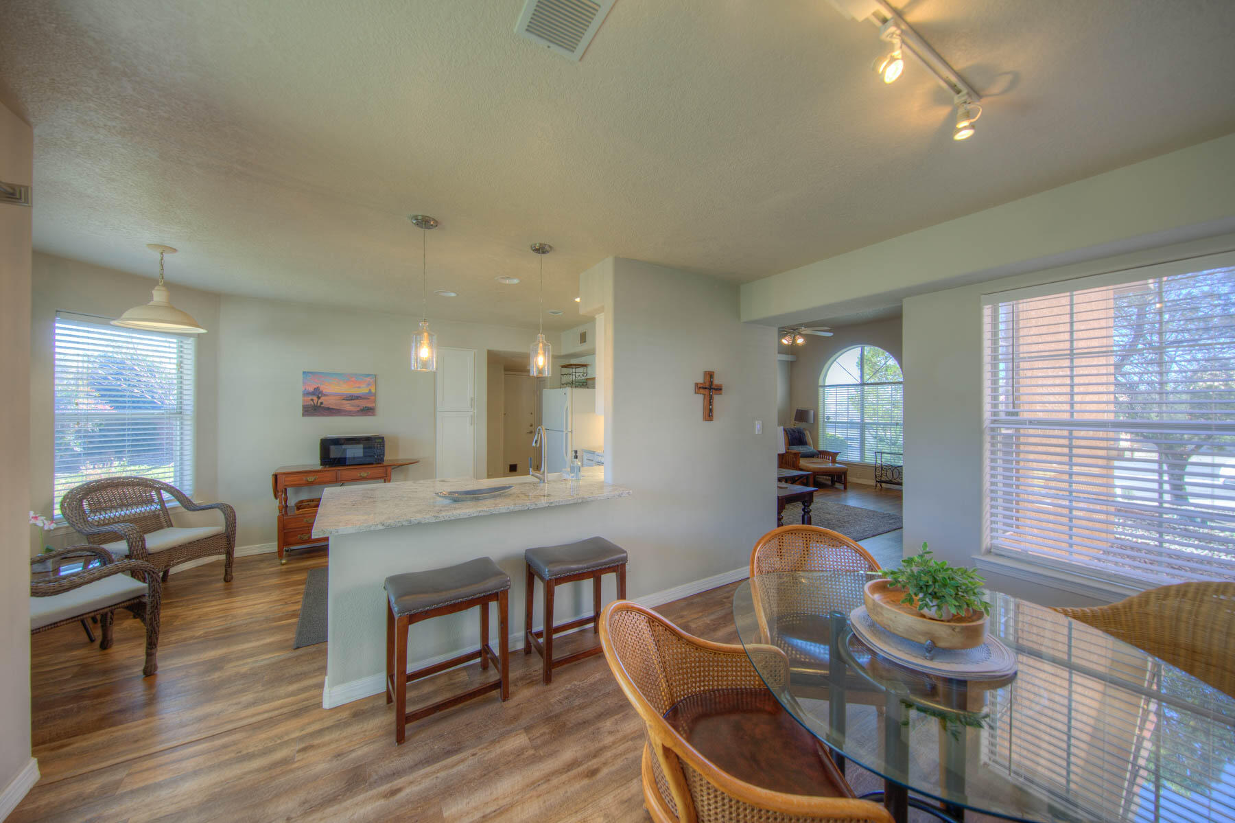 5732 Bartonwood Place NE