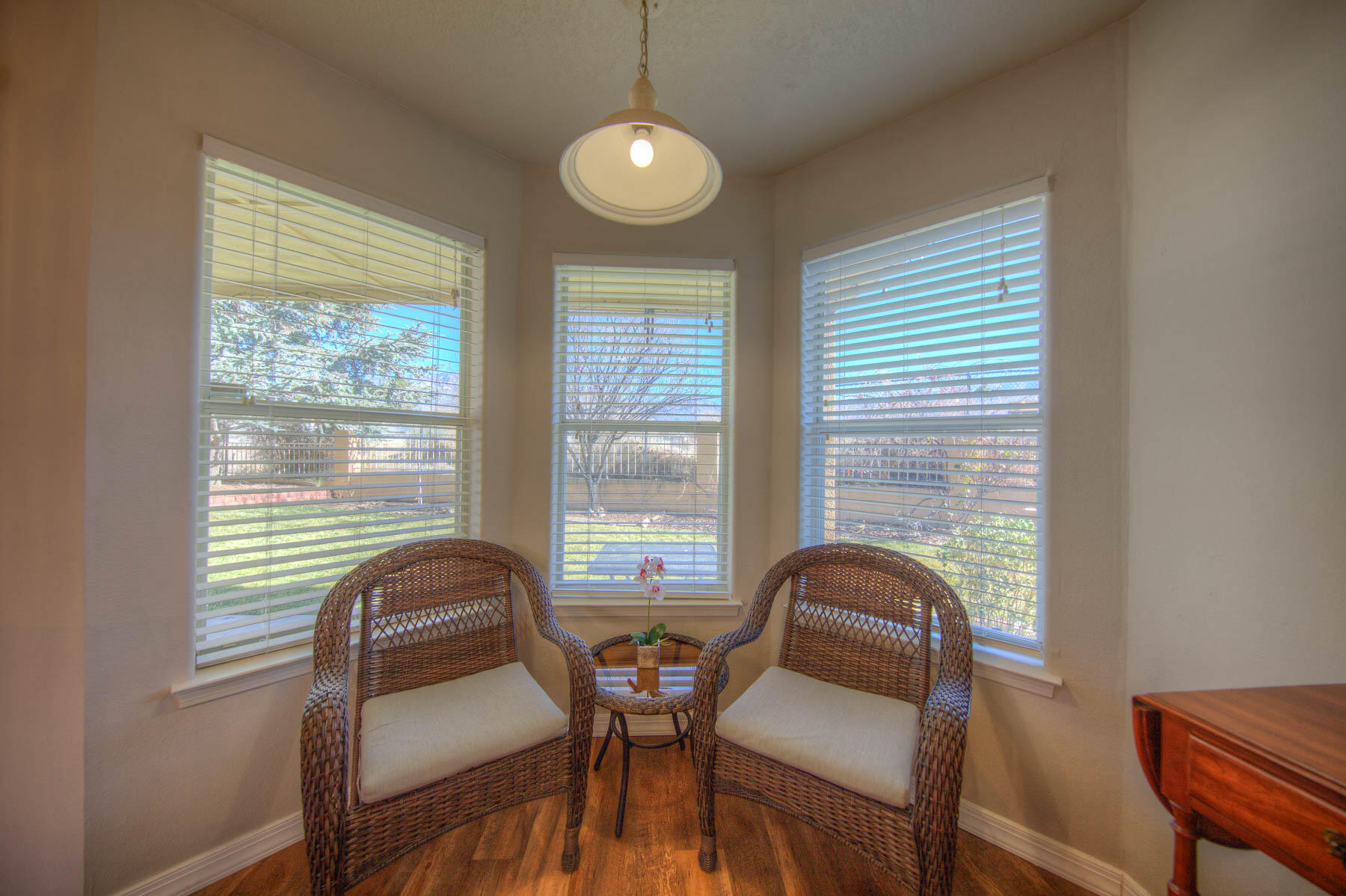 5732 Bartonwood Place NE