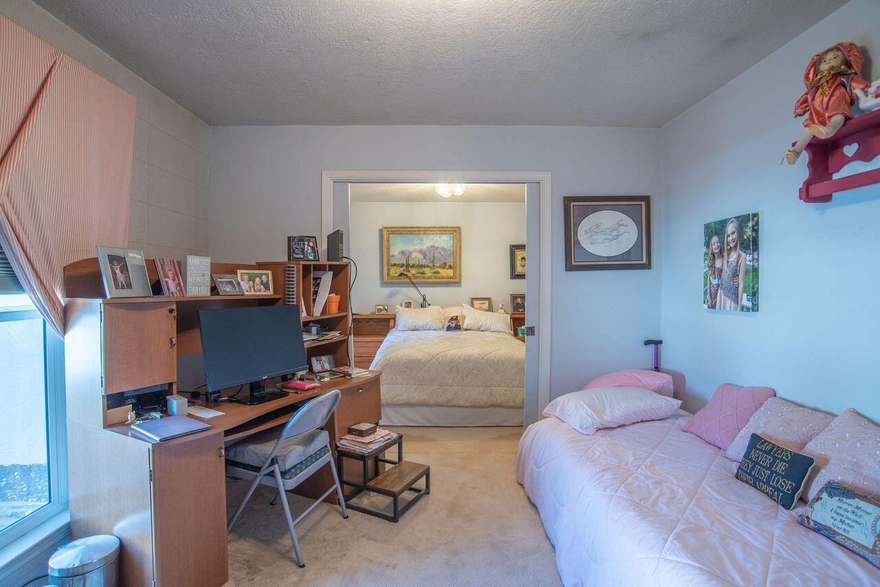 6436 Colleen Avenue NE