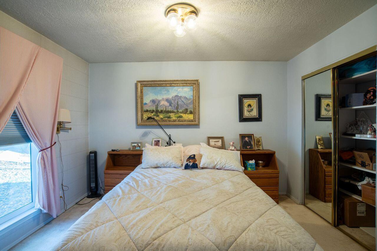 6436 Colleen Avenue NE