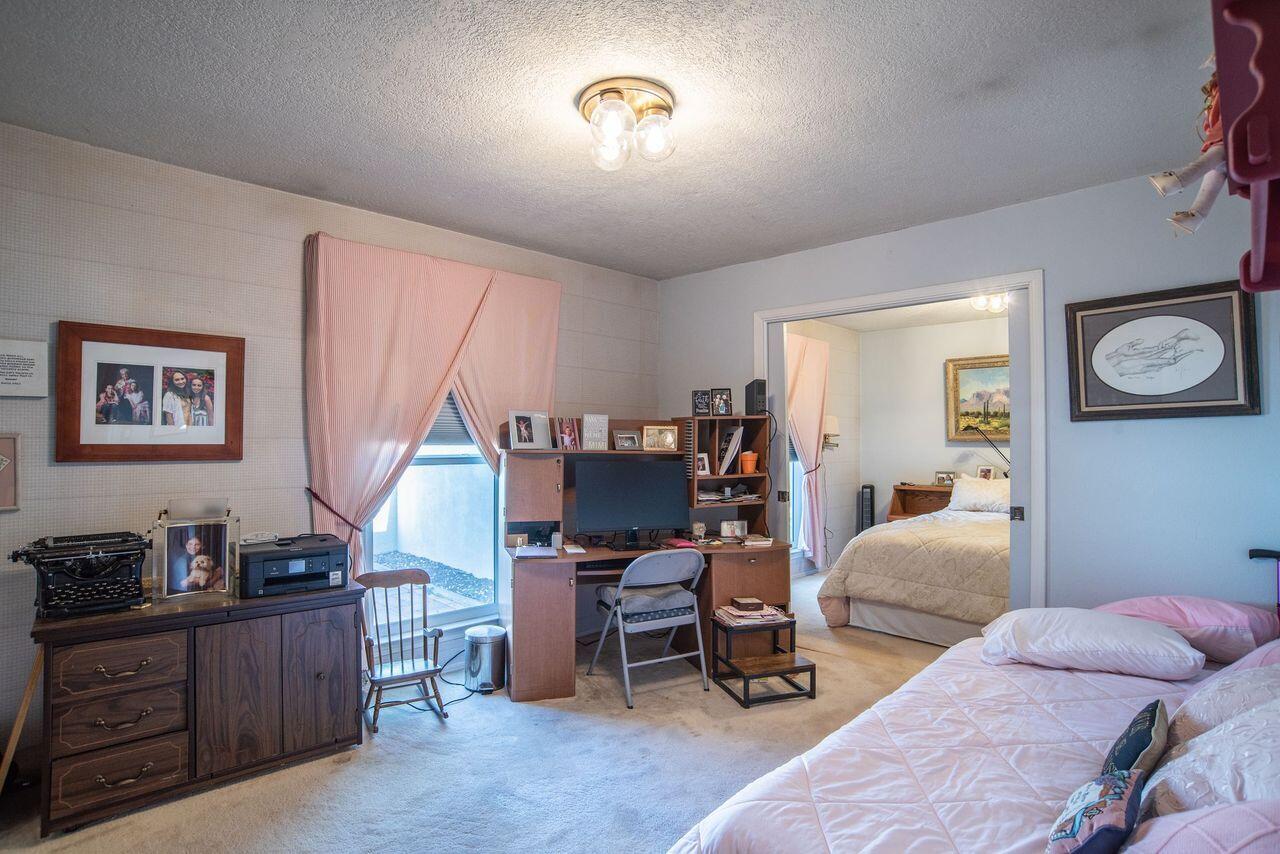 6436 Colleen Avenue NE