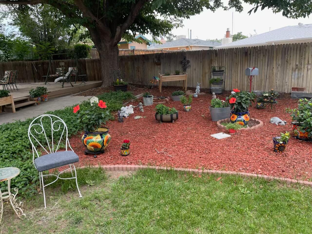 6436 Colleen Avenue NE