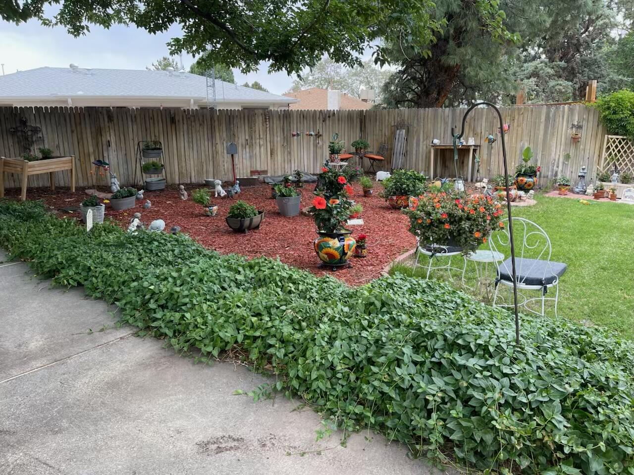 6436 Colleen Avenue NE