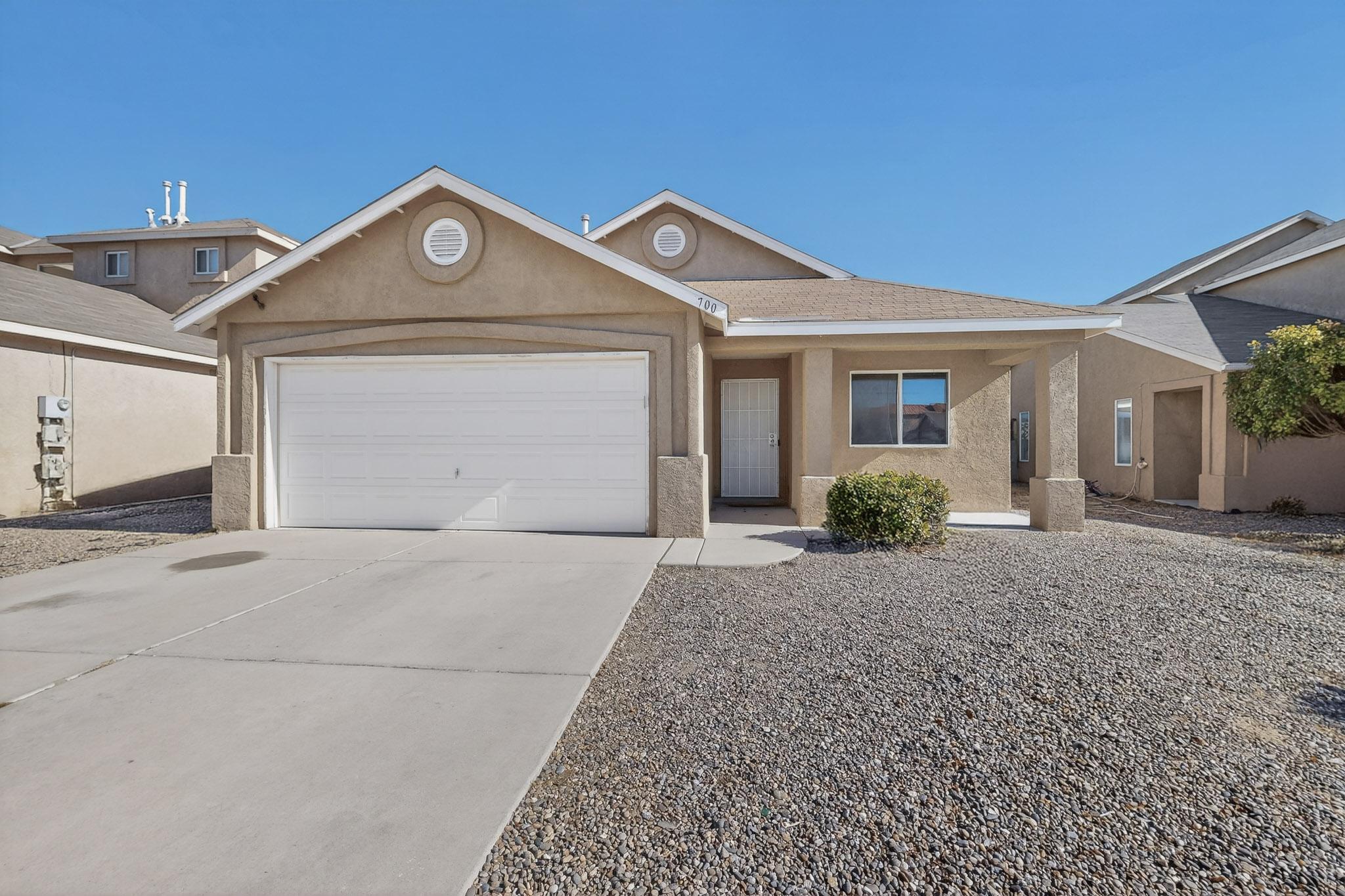 700 Lone Pine Drive SW