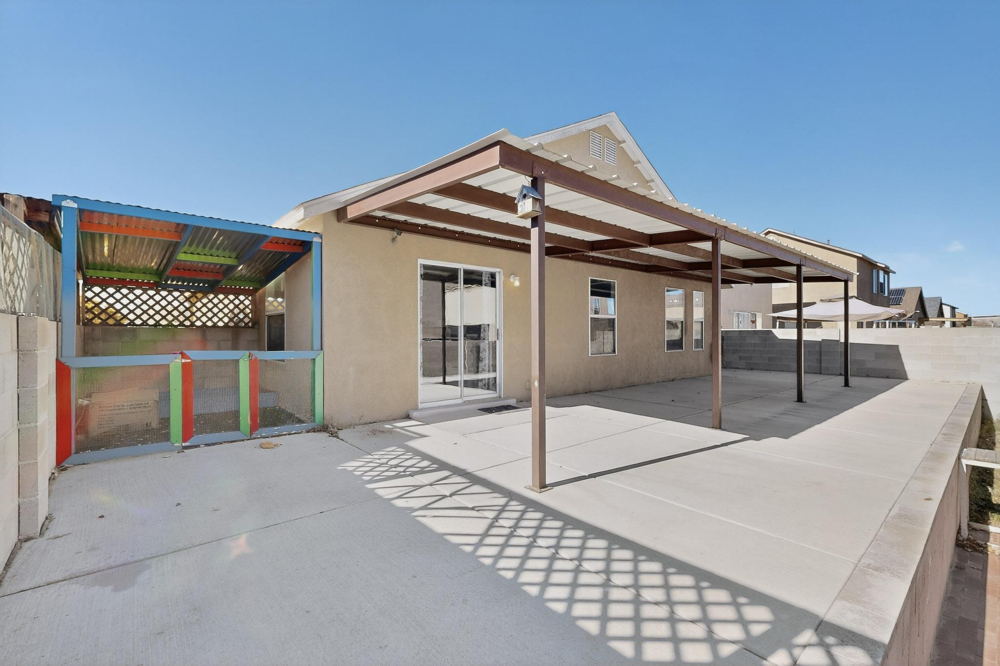 700 Lone Pine Drive SW