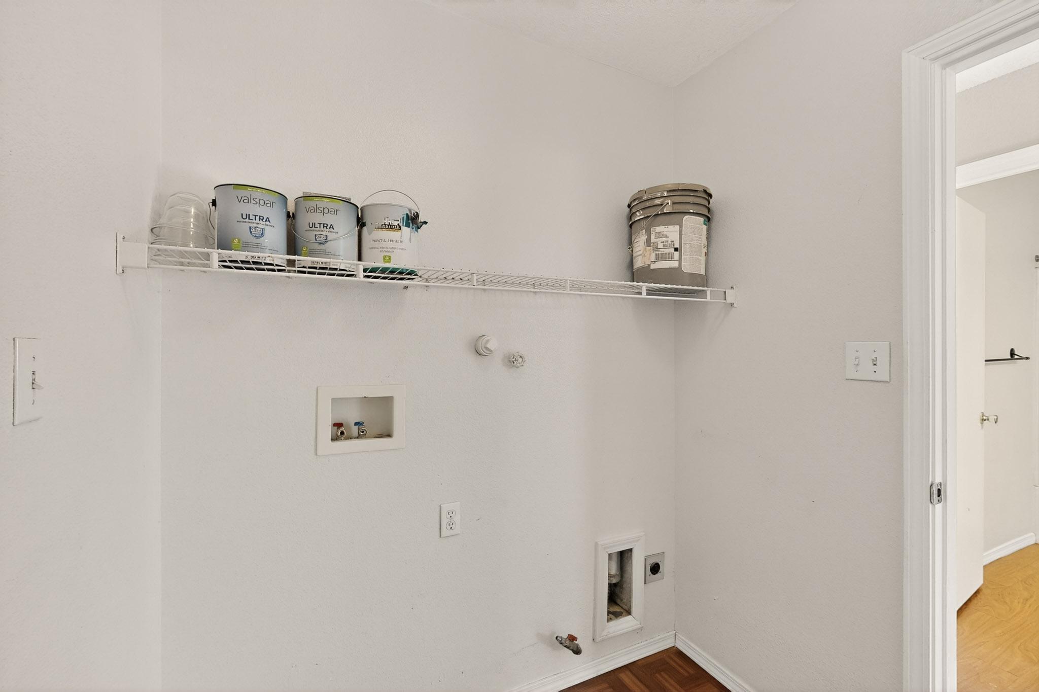 700 Lone Pine Drive SW