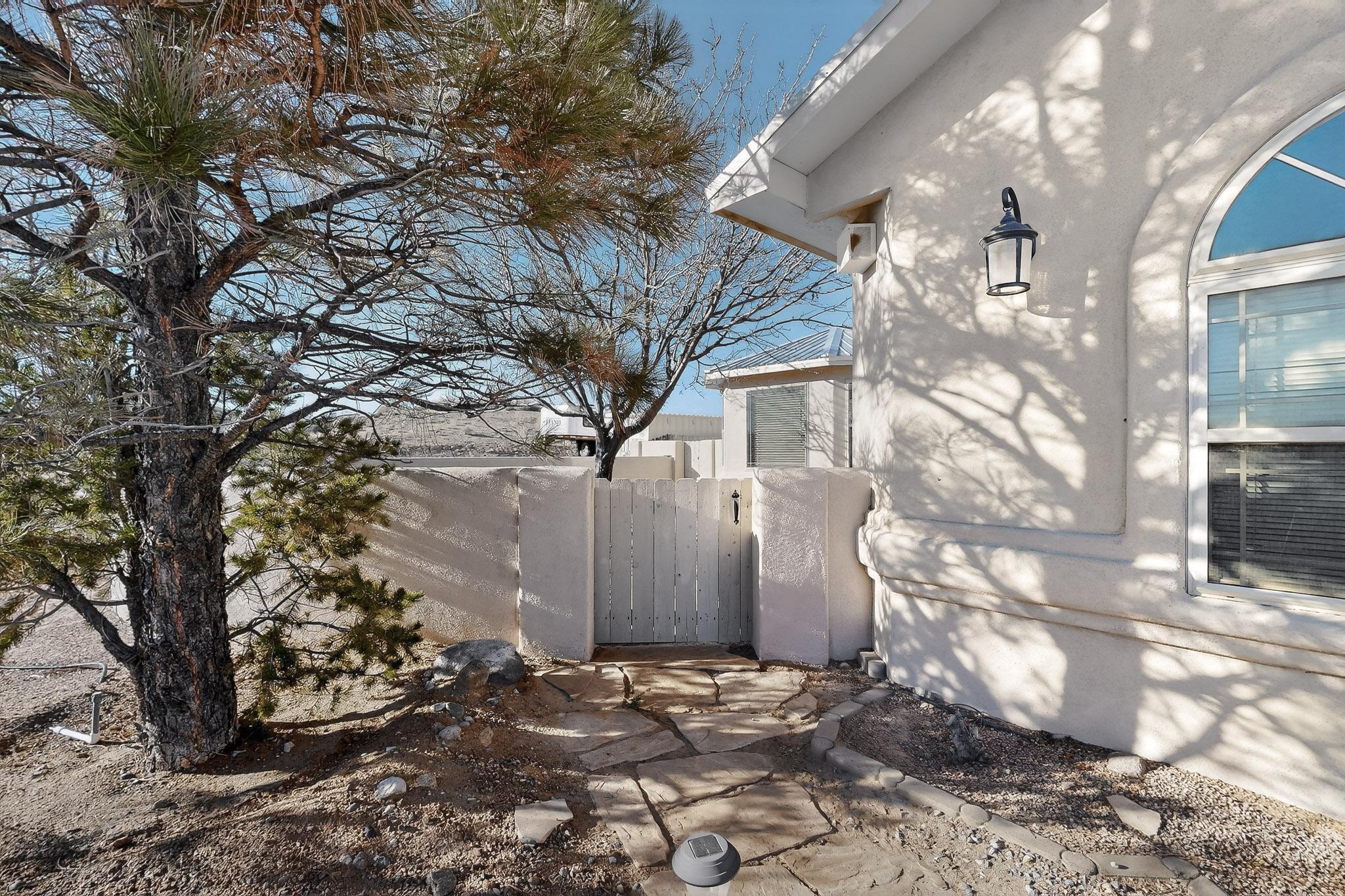 5719 Sarasota Road NE