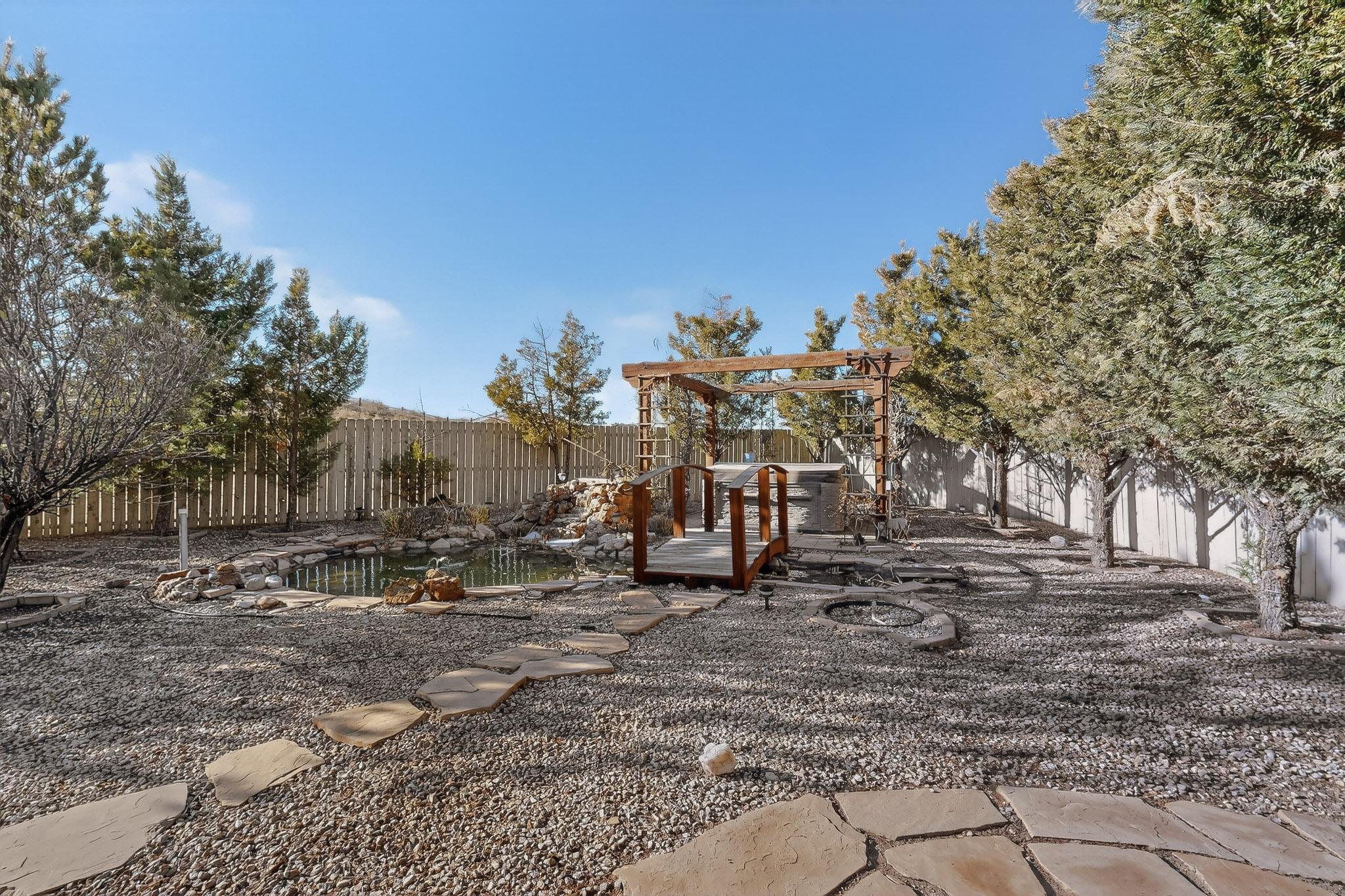 5719 Sarasota Road NE