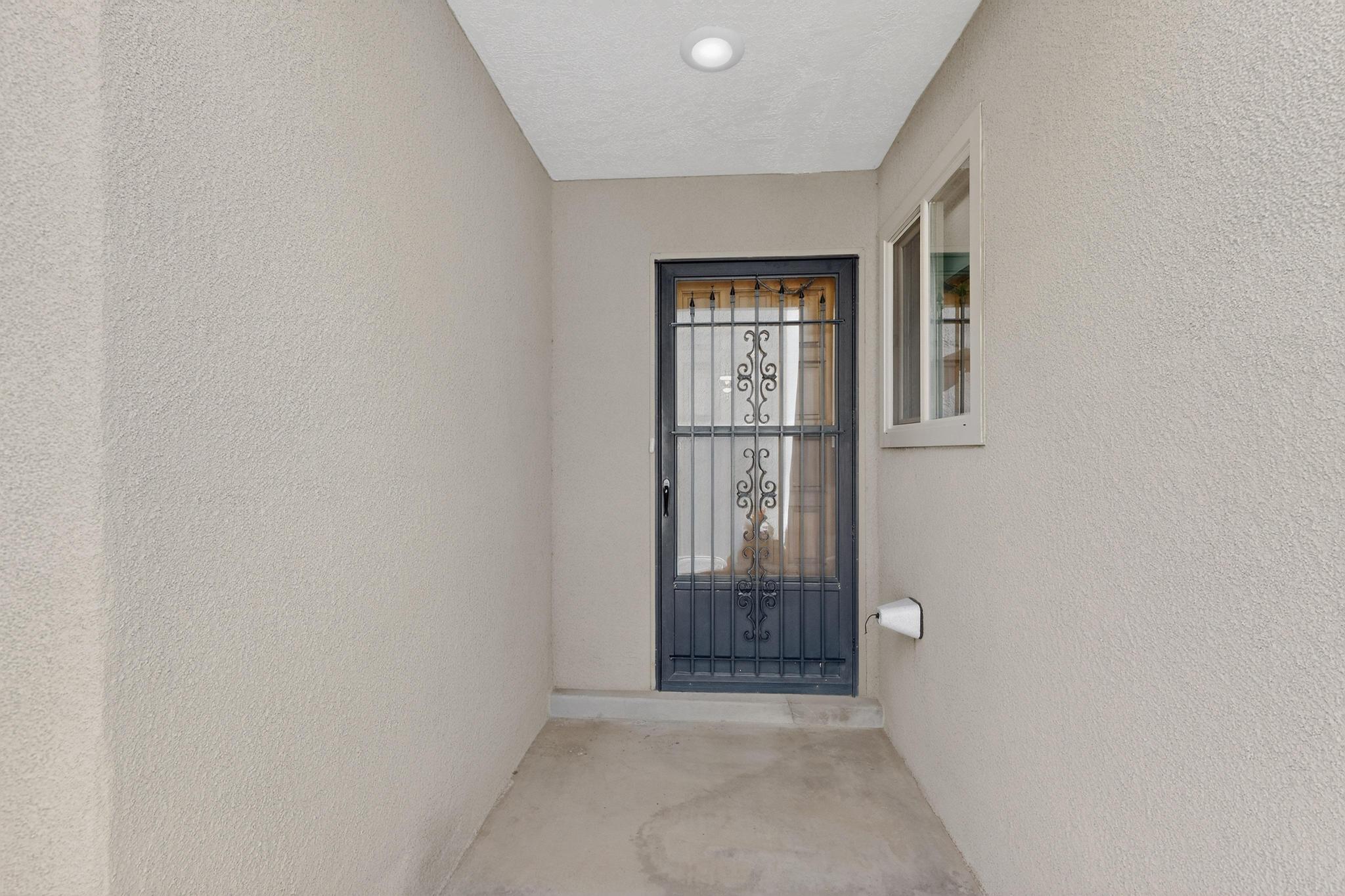 1543 Donette Place NE