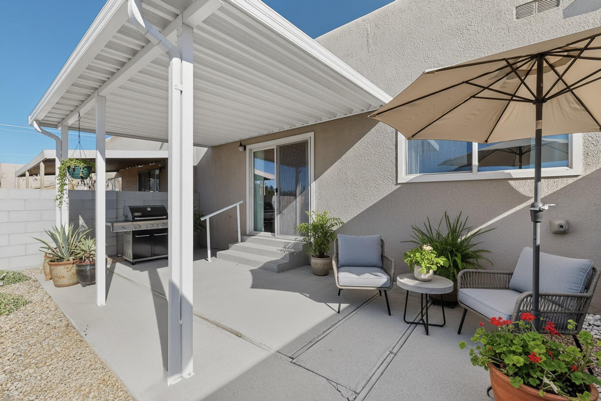 1543 Donette Place NE