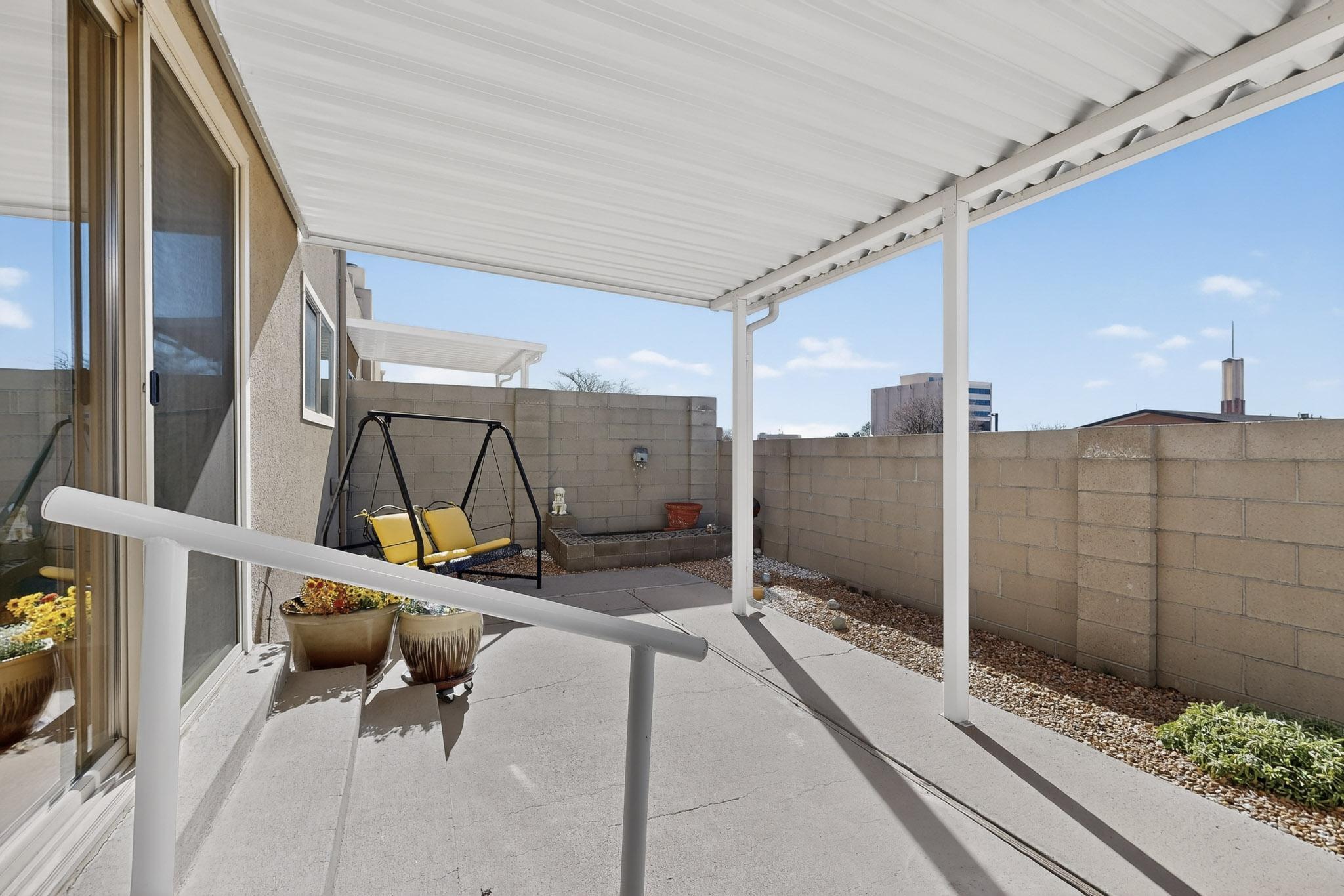 1543 Donette Place NE