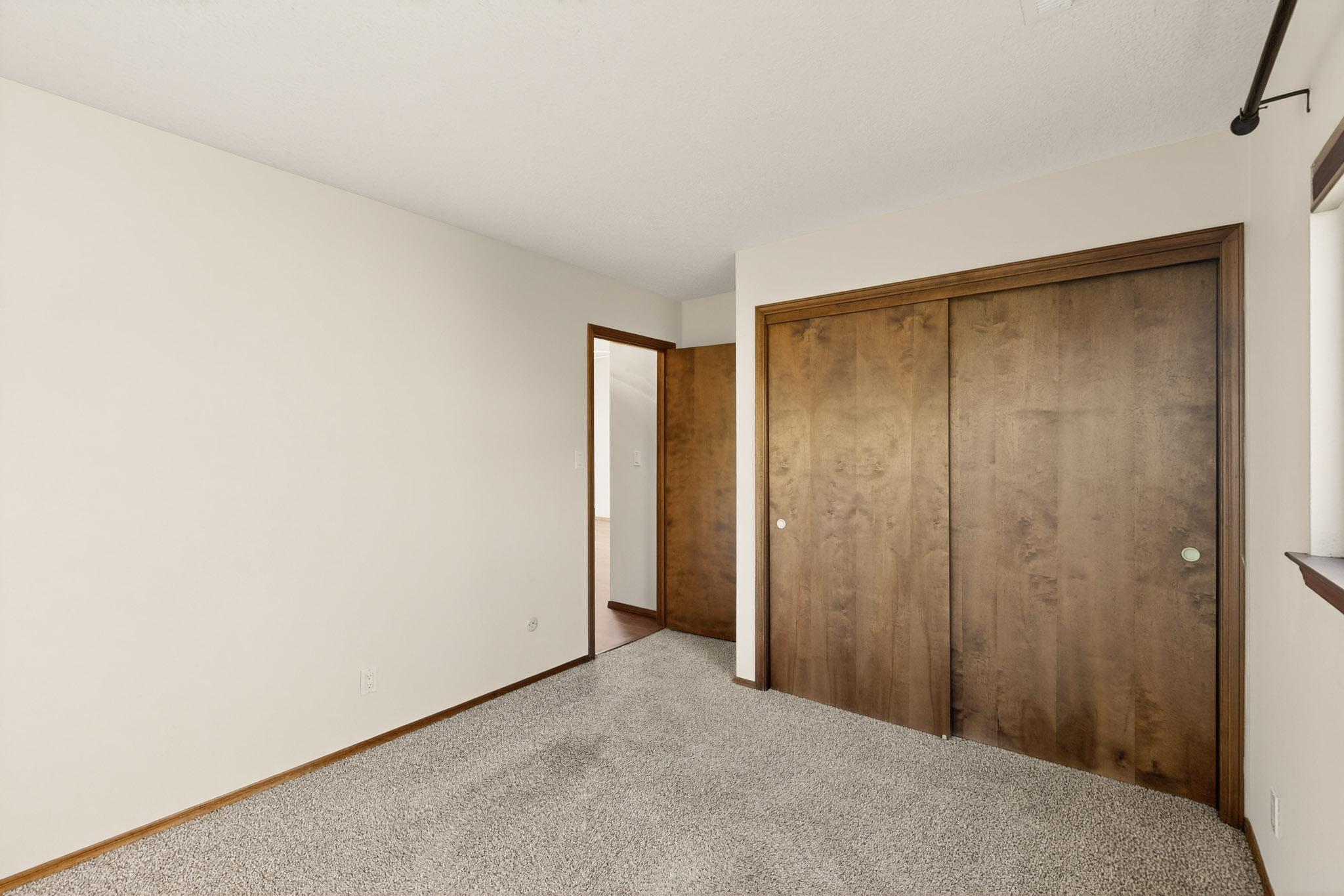 1543 Donette Place NE