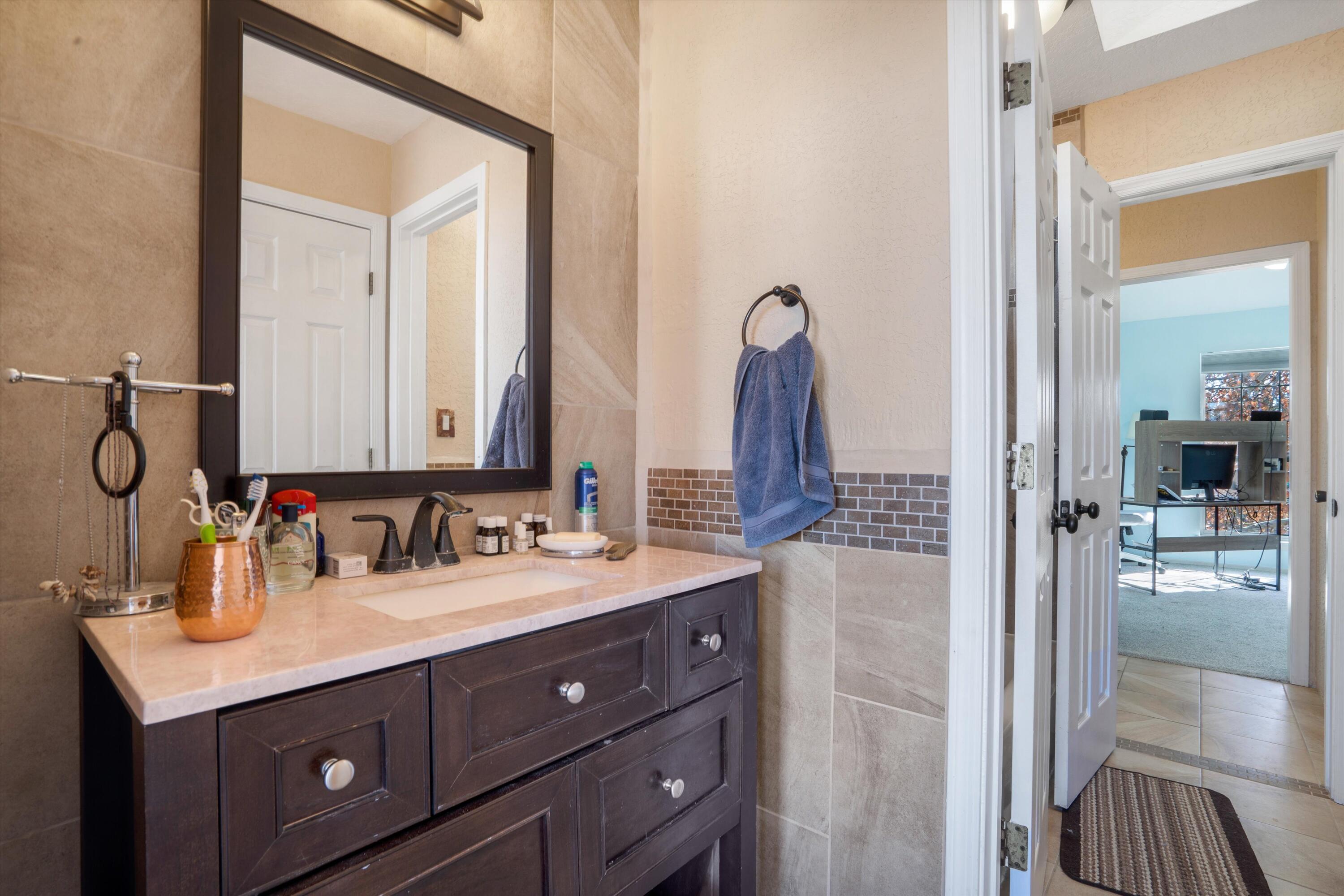 4327 Rio Colorado Road NW