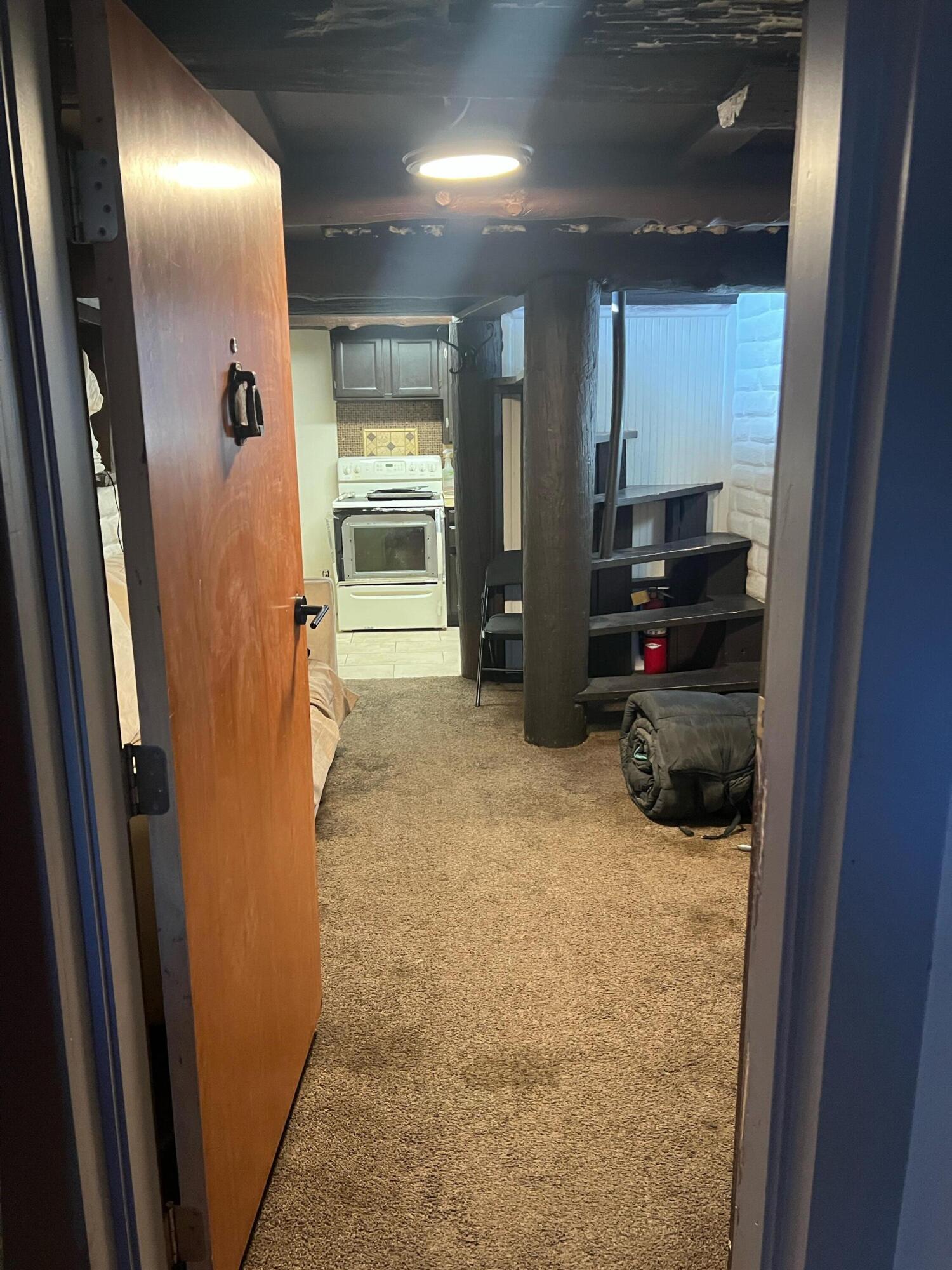 1022 Cerro Vista Road SW