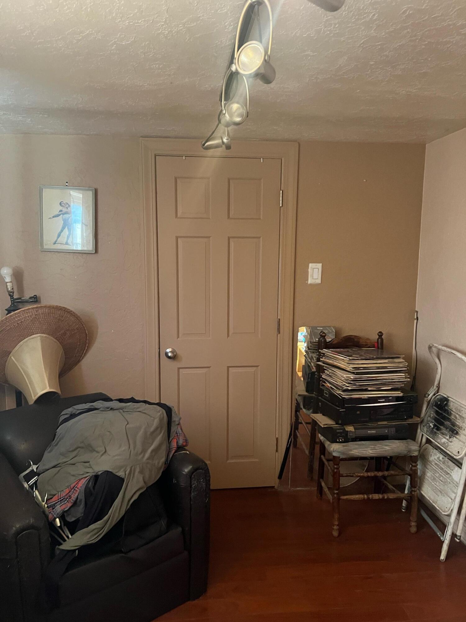 1022 Cerro Vista Road SW