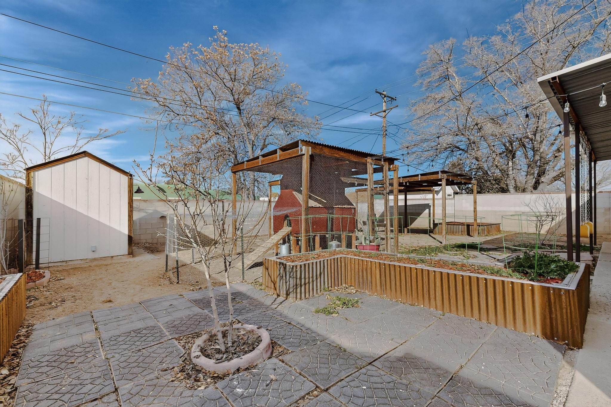 3317 Alvarado Drive NE