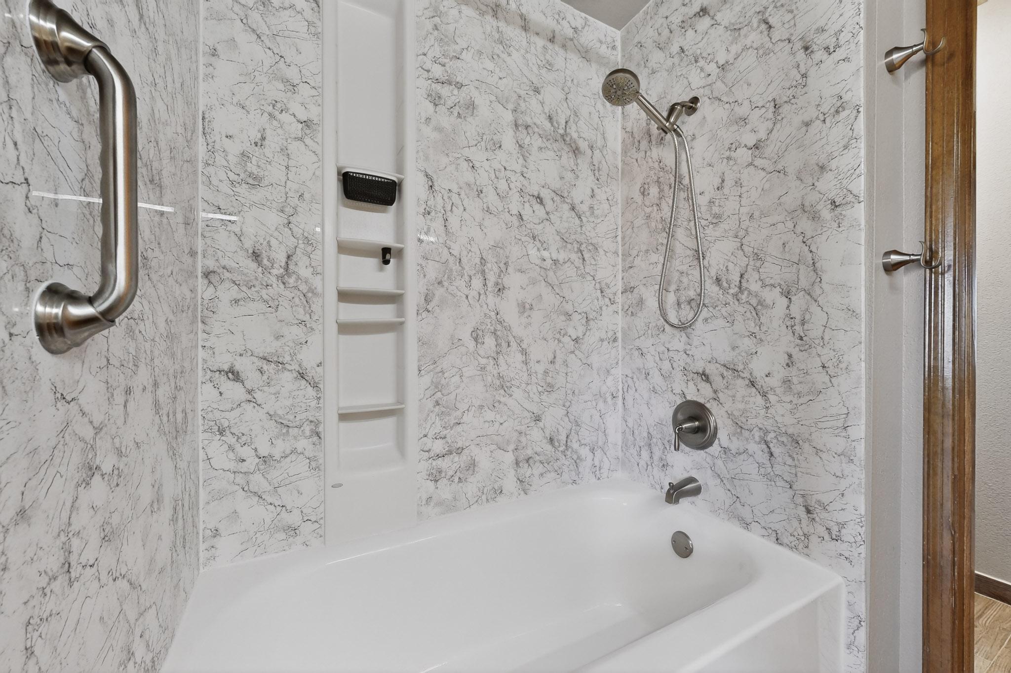 5419 Kachina Street NW